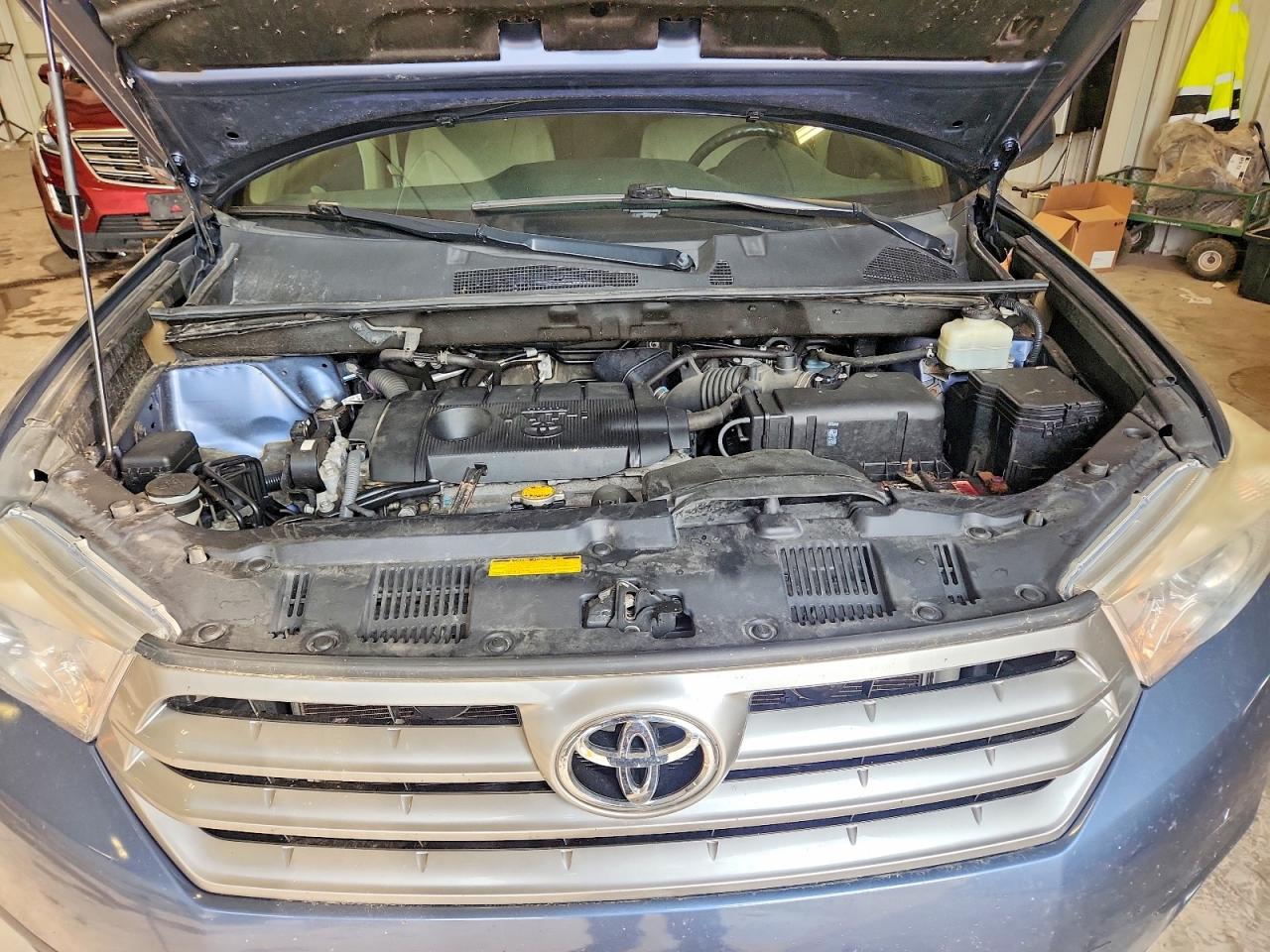 2013 Toyota Highlander Base Синий vin: 5TDZA3EH6DS044124