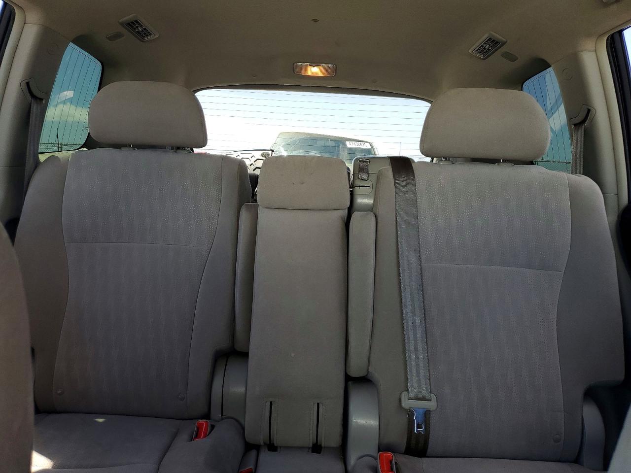 2013 Toyota Highlander Base Silver vin: 5TDZA3EH6DS044902
