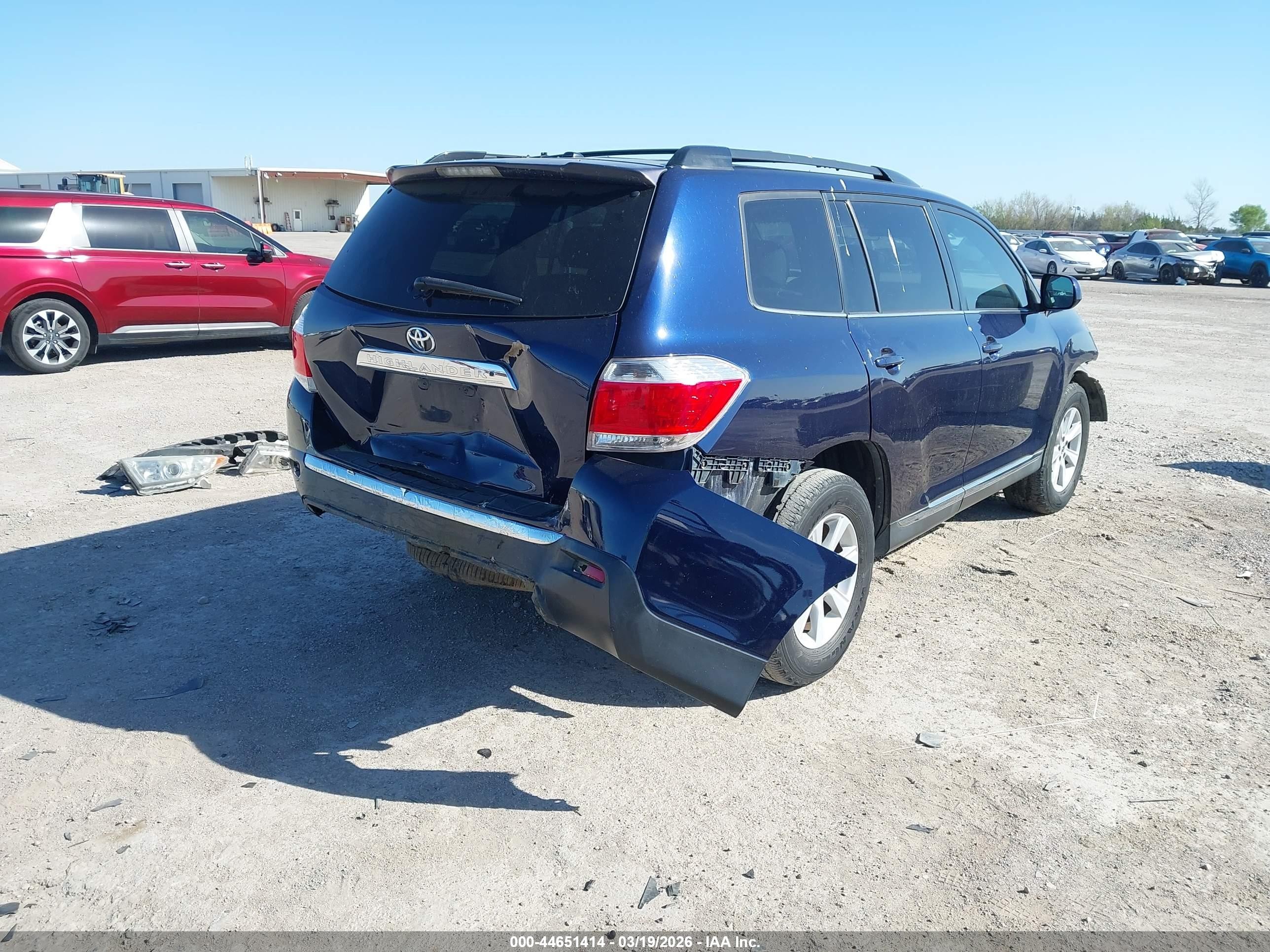 2012 Toyota Highlander   Blue vin: 5TDZA3EH7CS022700