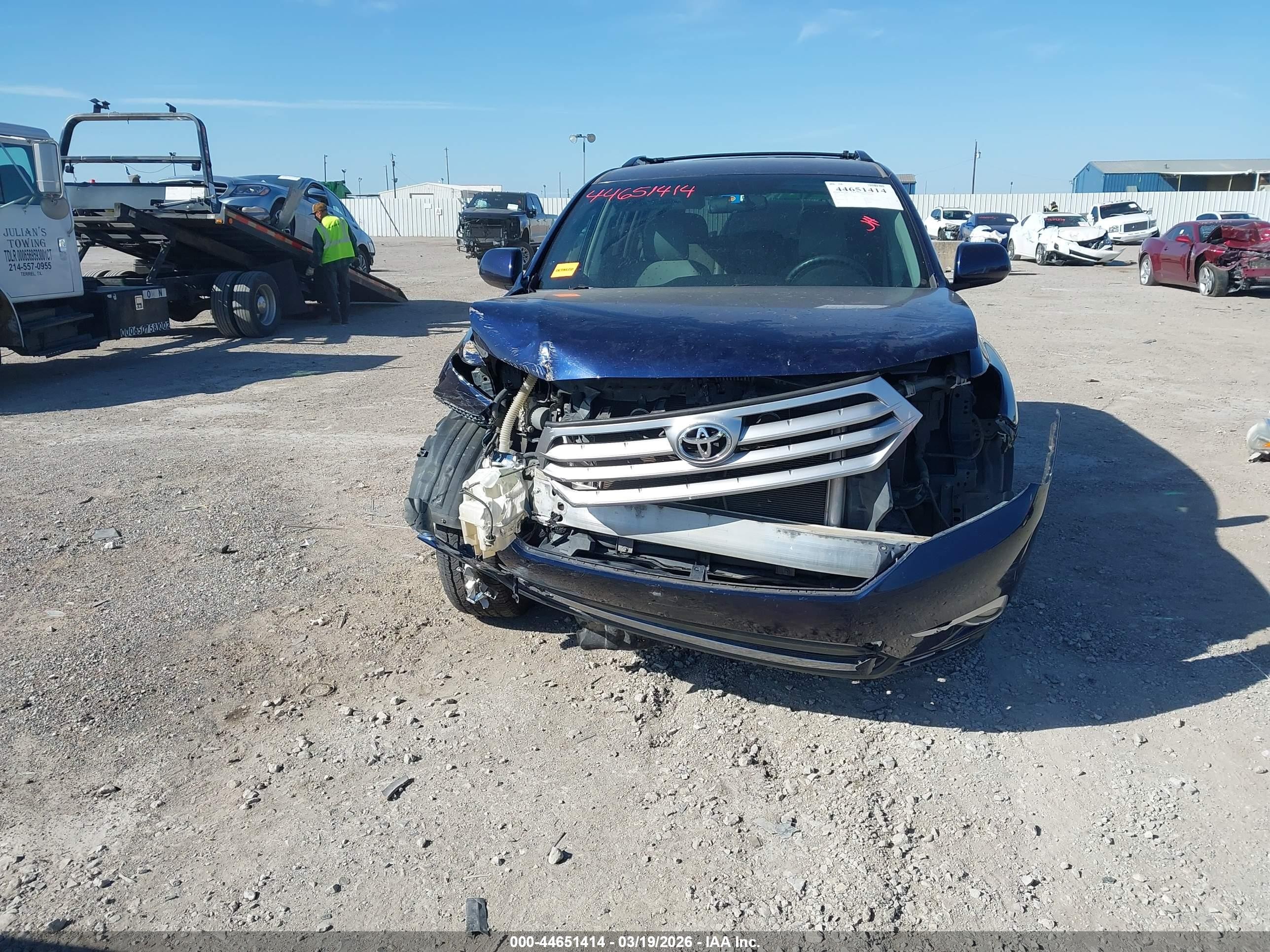 2012 Toyota Highlander   Blue vin: 5TDZA3EH7CS022700