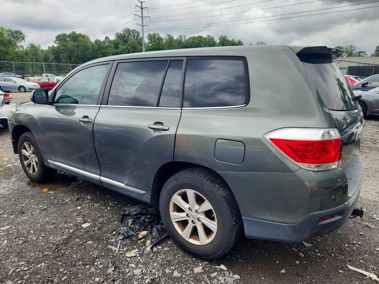 2013 Toyota Highlander Base Gray vin: 5TDZA3EH7DS031981