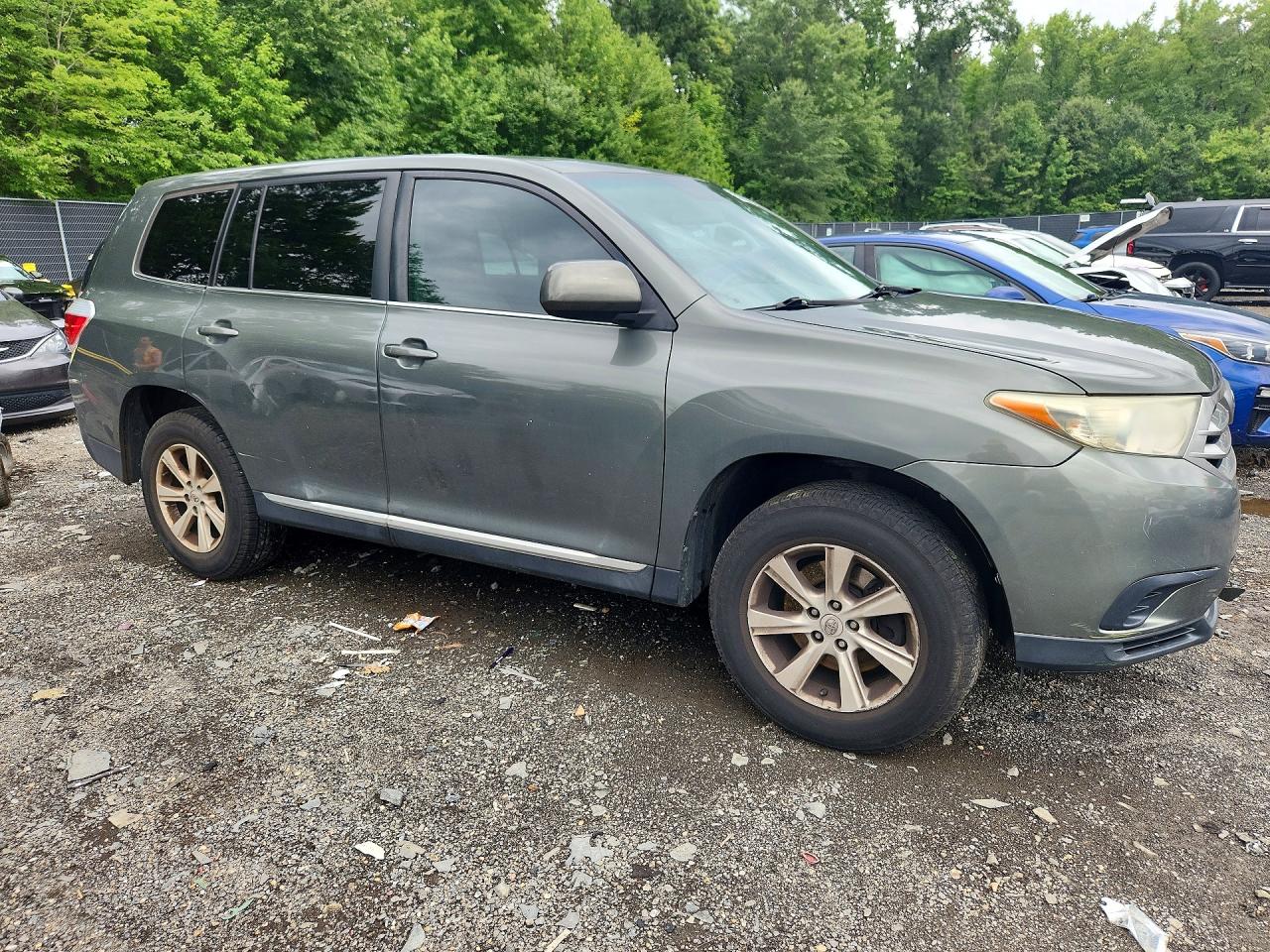 2013 Toyota Highlander Base Gray vin: 5TDZA3EH7DS031981