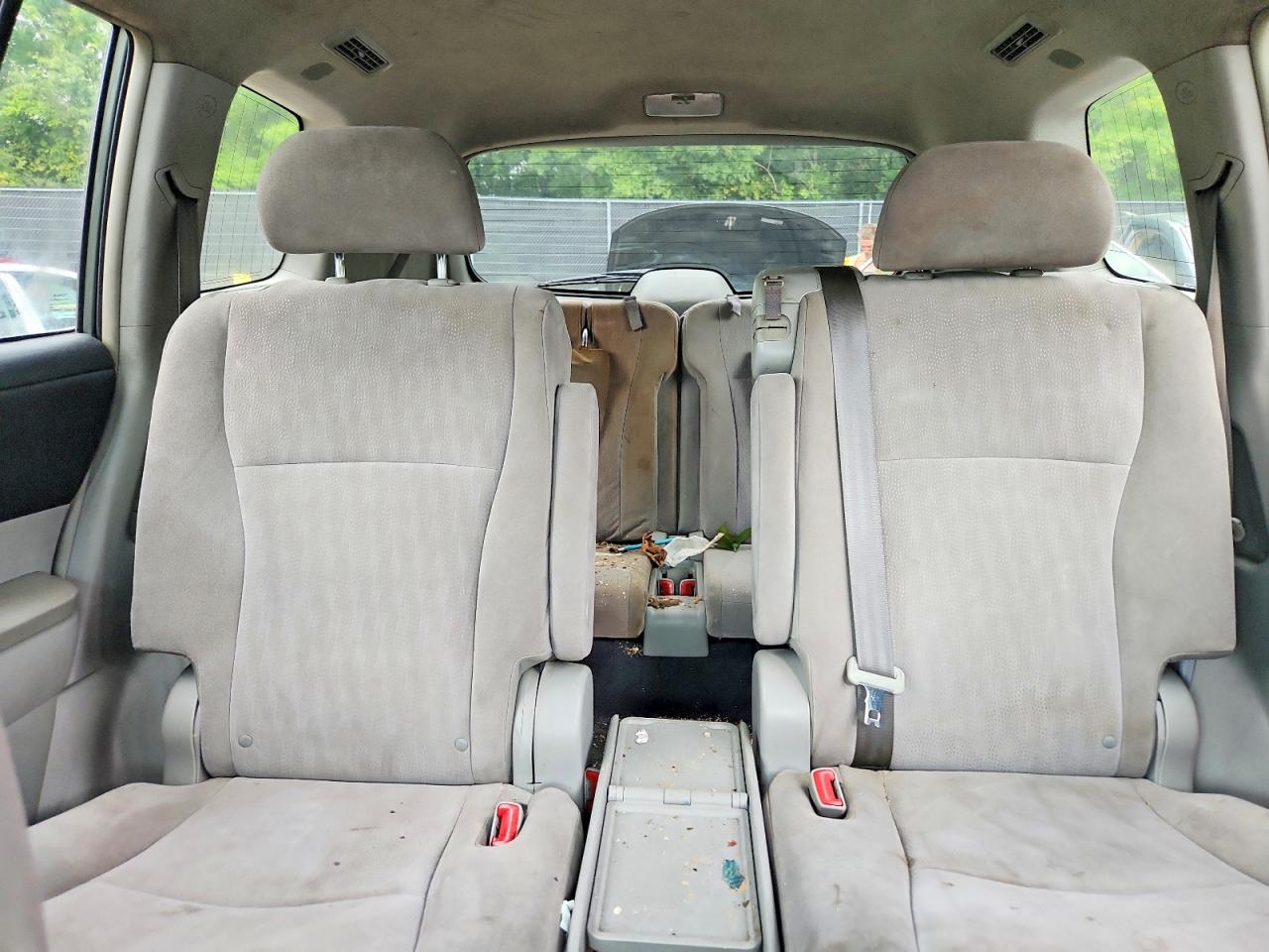 2013 Toyota Highlander Base Gray vin: 5TDZA3EH7DS031981