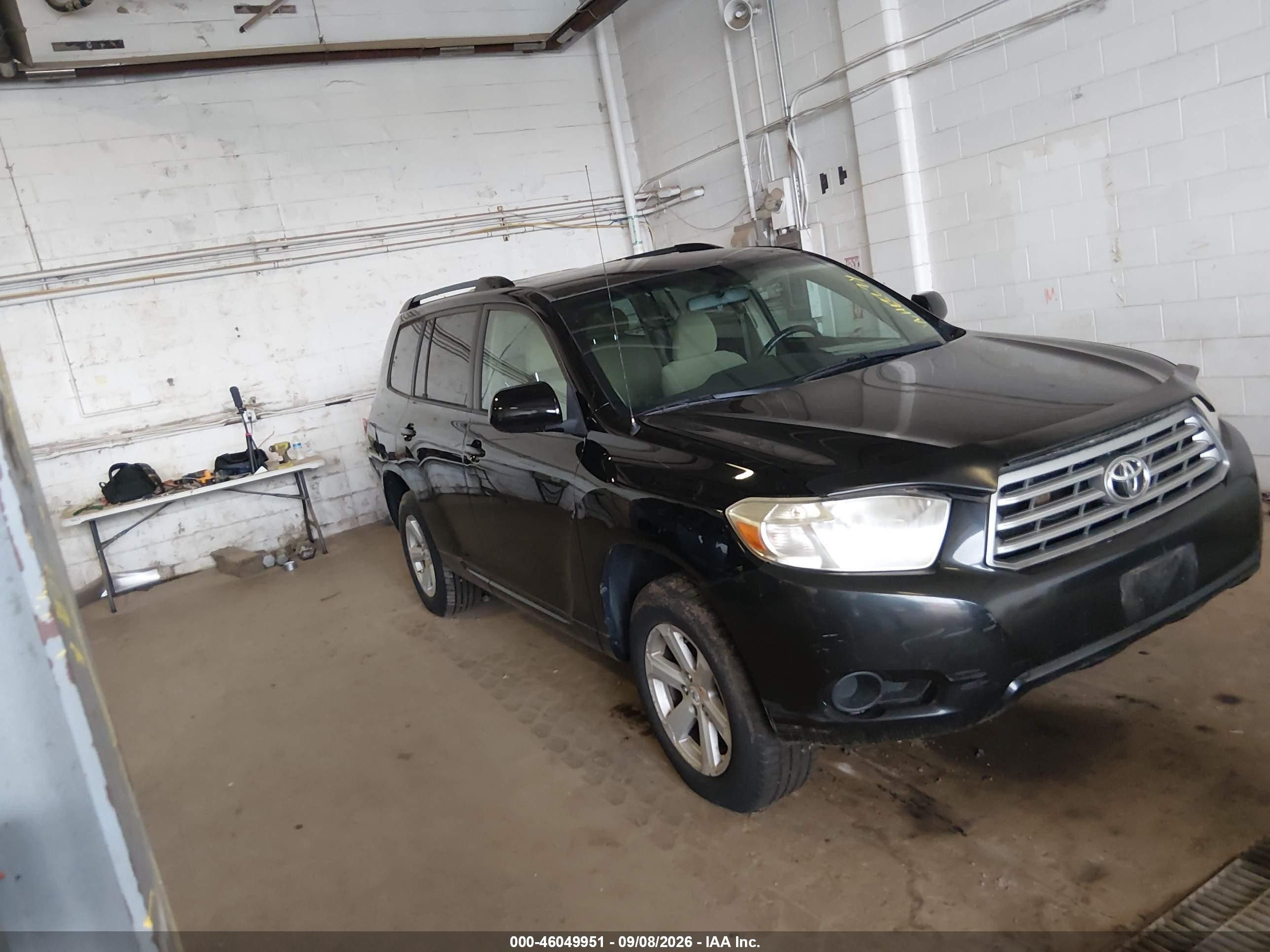 2010 Toyota Highlander   Black vin: 5TDZA3EH8AS002775