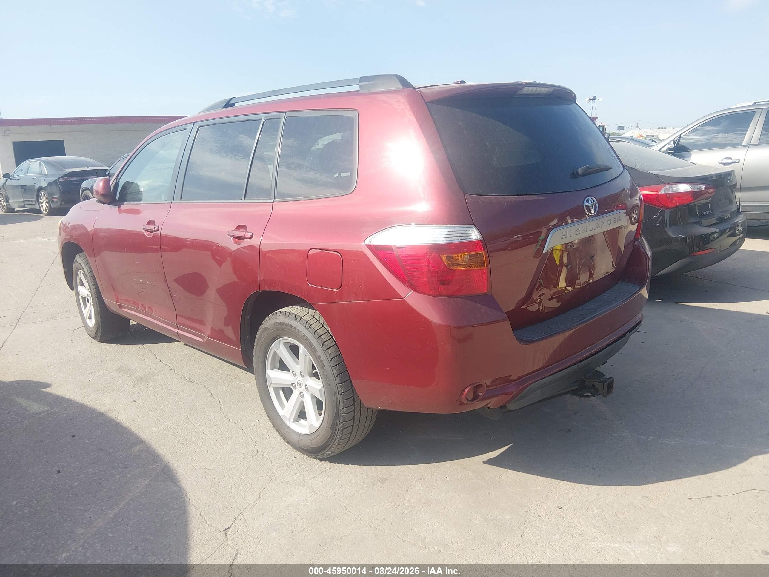 2010 Toyota Highlander   Бордовый vin: 5TDZA3EH8AS003022