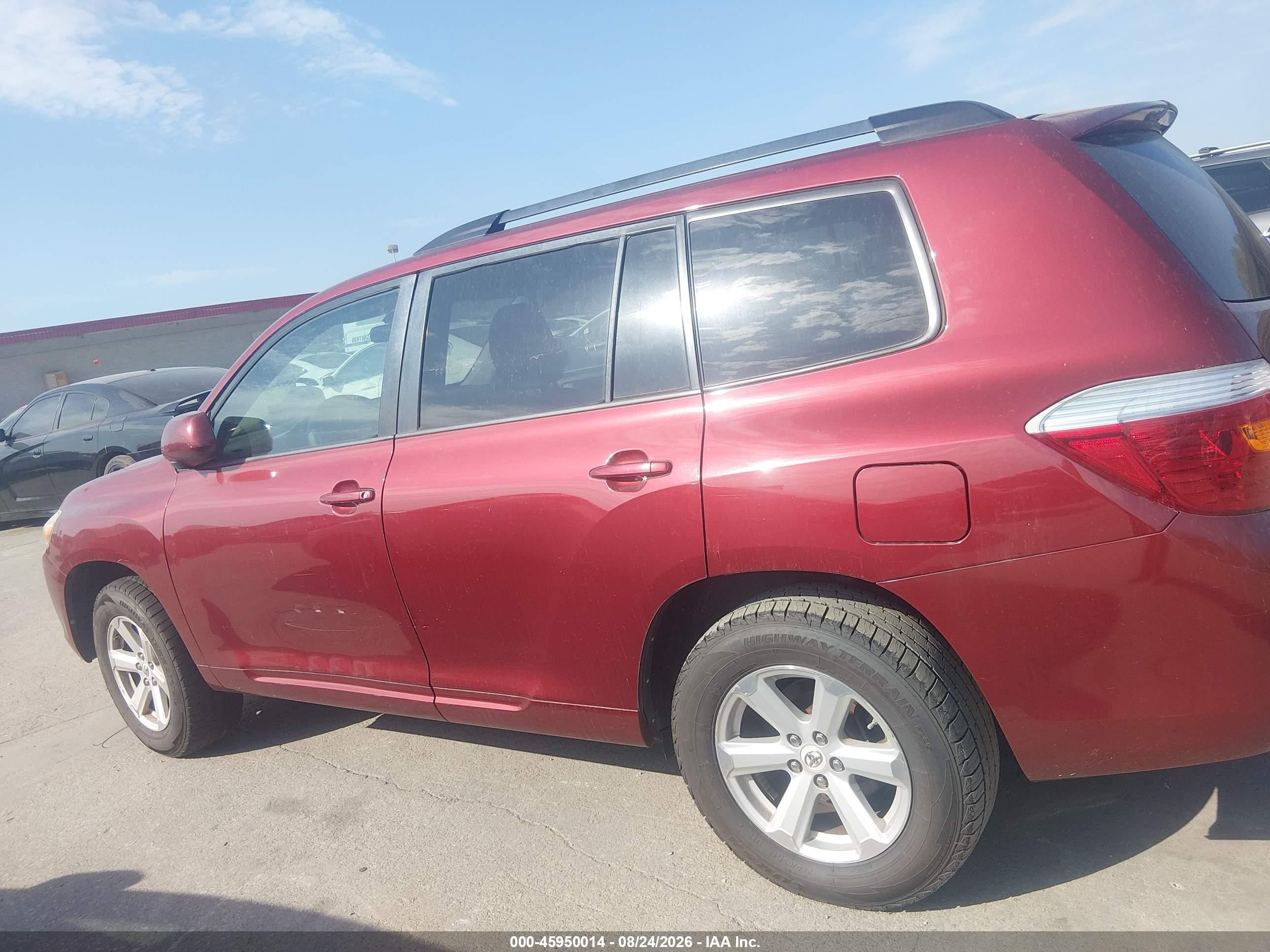 2010 Toyota Highlander   Бордовый vin: 5TDZA3EH8AS003022