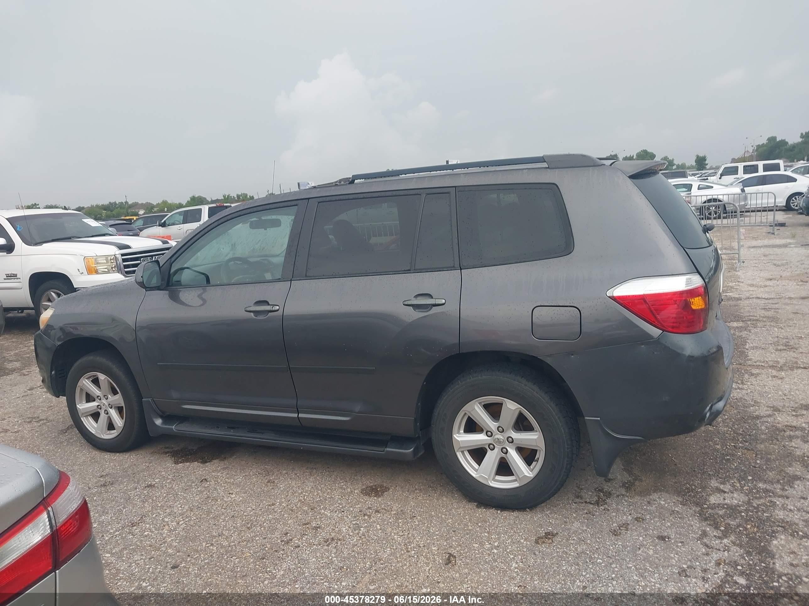 2010 Toyota Highlander   Gray vin: 5TDZA3EH8AS004476