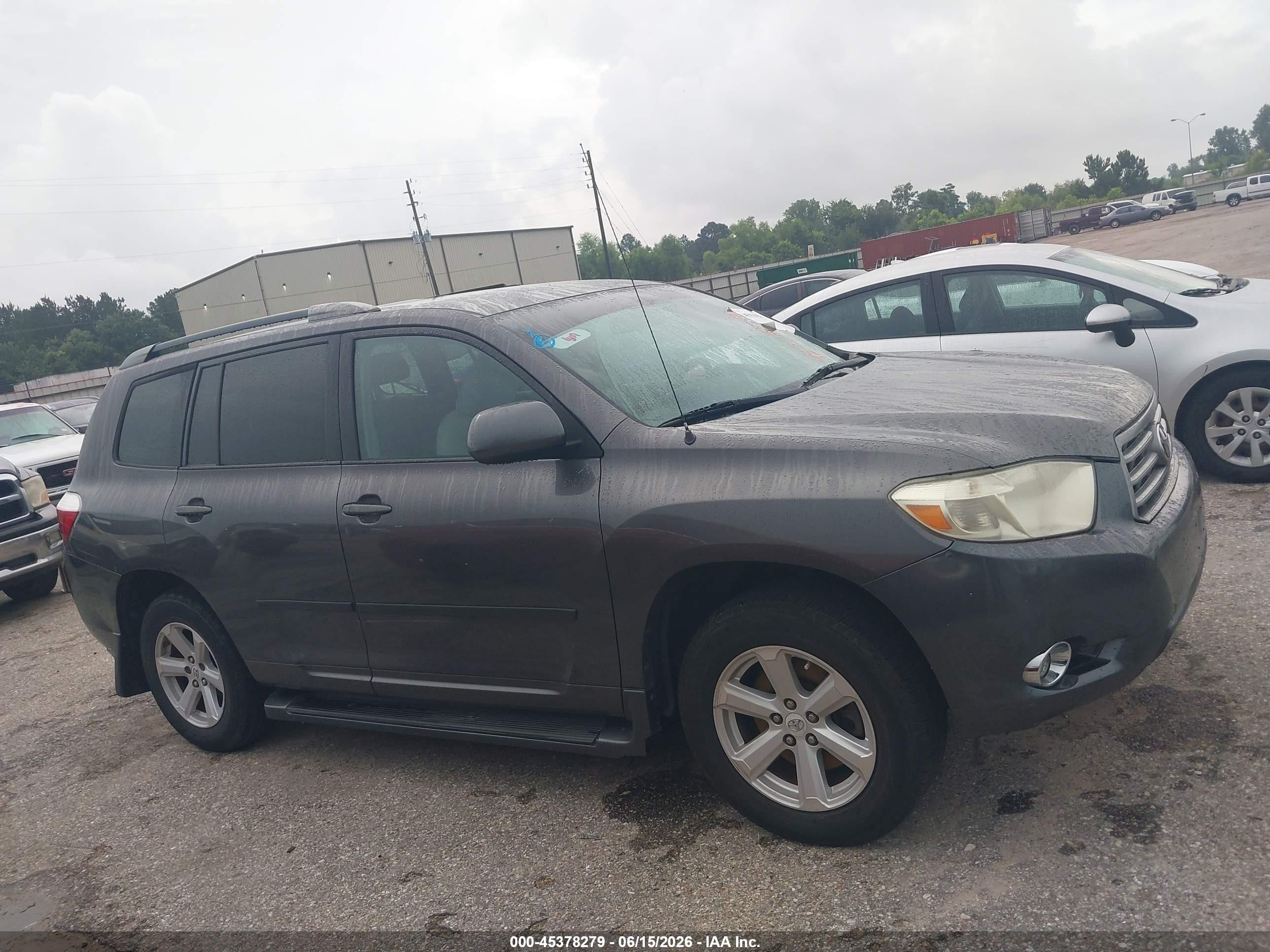 2010 Toyota Highlander   Gray vin: 5TDZA3EH8AS004476