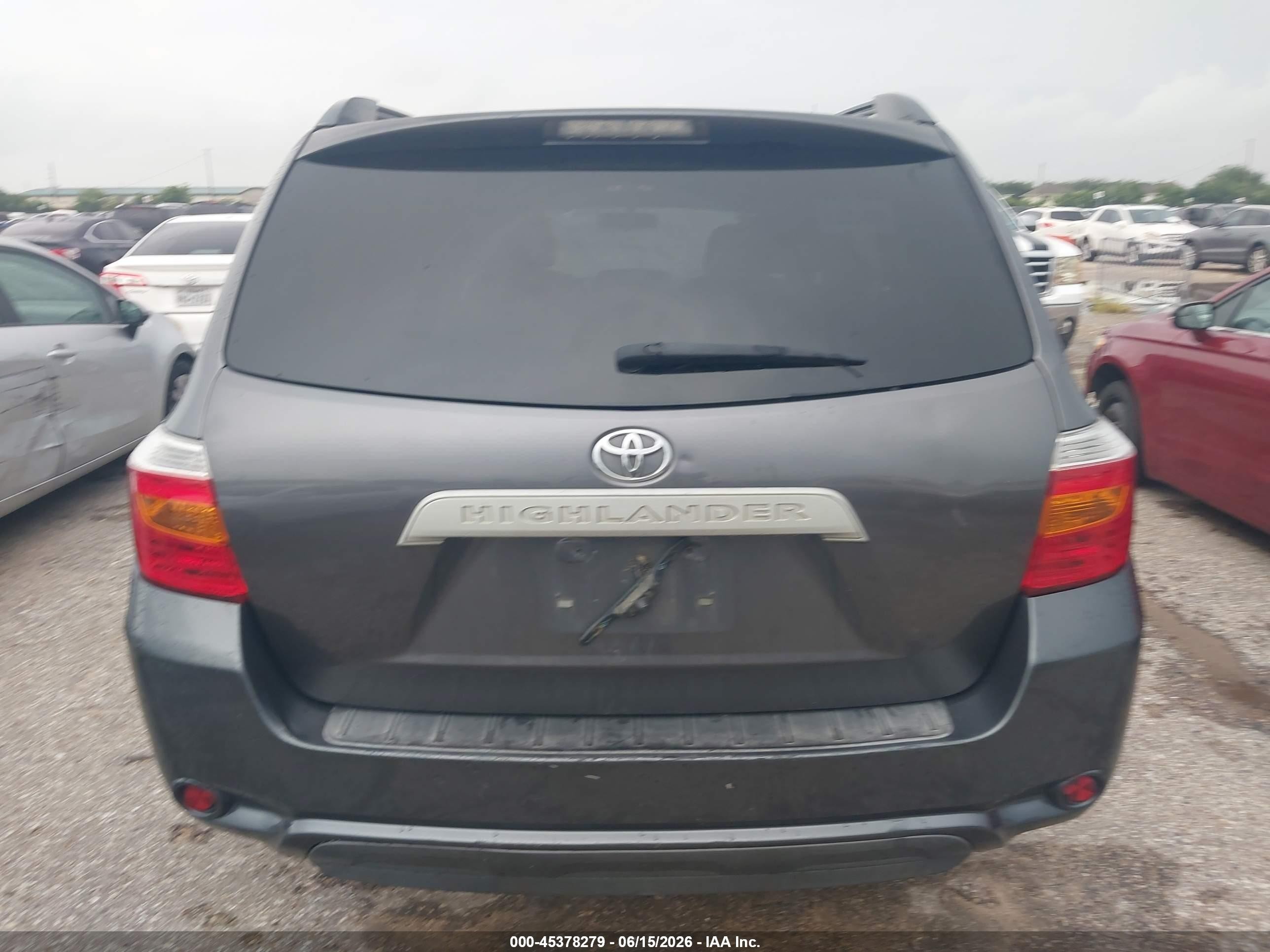 2010 Toyota Highlander   Gray vin: 5TDZA3EH8AS004476