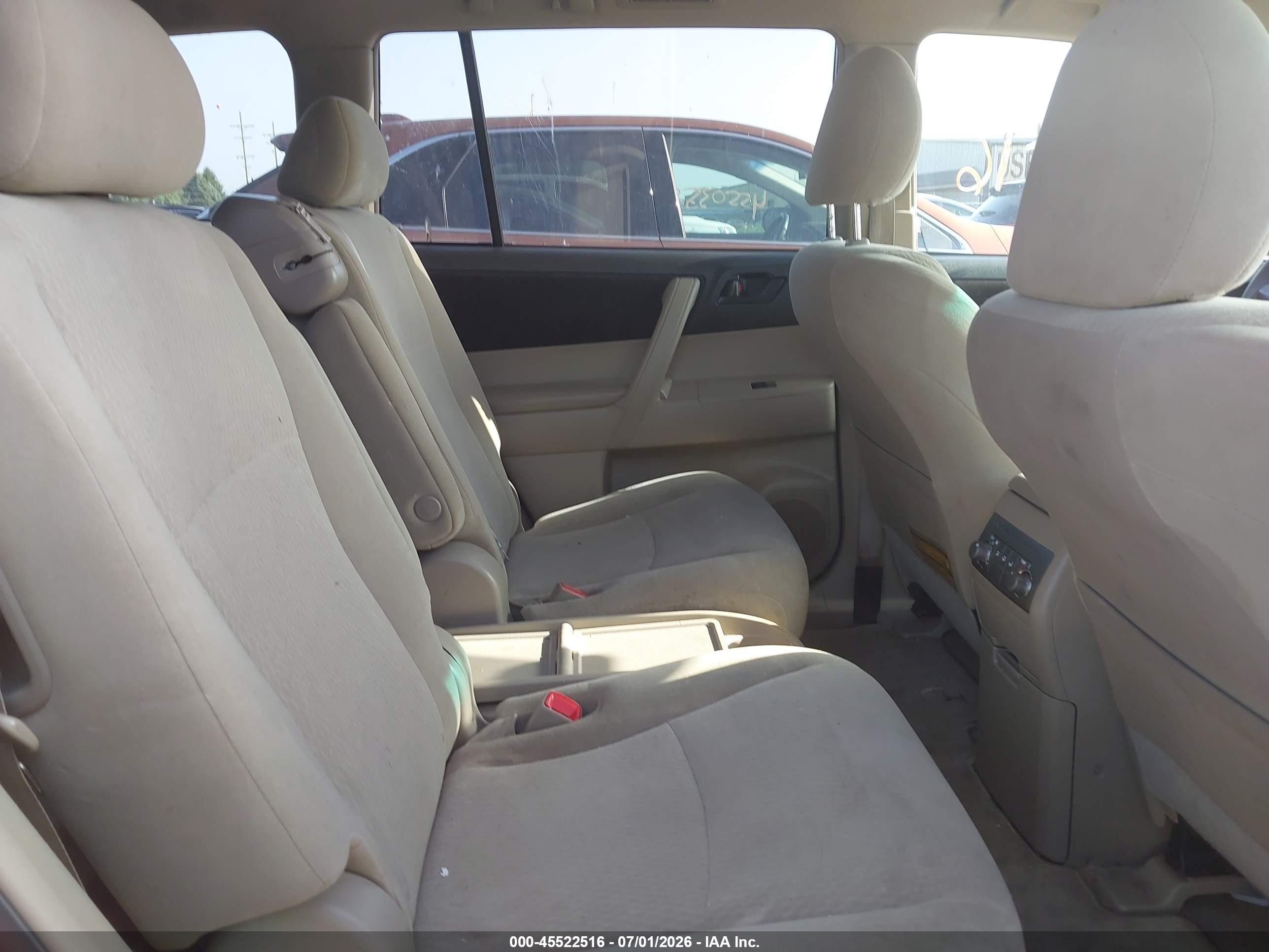 2010 Toyota Highlander   Бордовый vin: 5TDZA3EH8AS005000