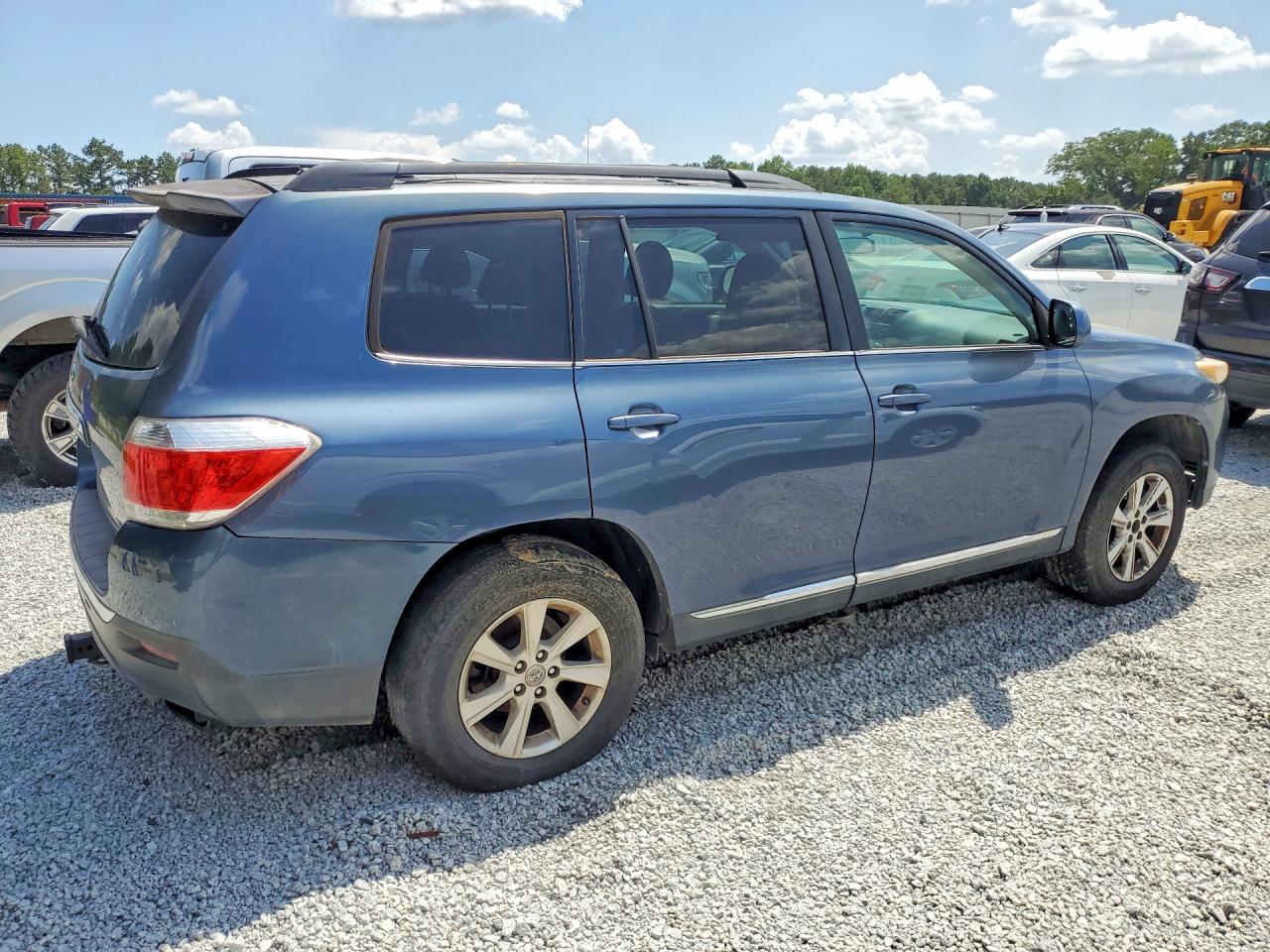2011 Toyota Highlander Base Синий vin: 5TDZA3EH8BS007735