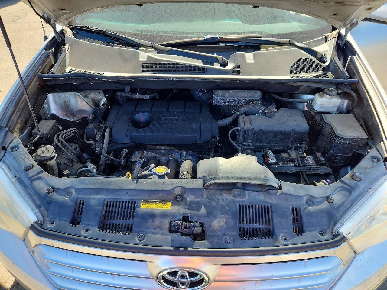 2012 Toyota Highlander Base Silver vin: 5TDZA3EH8CS018834