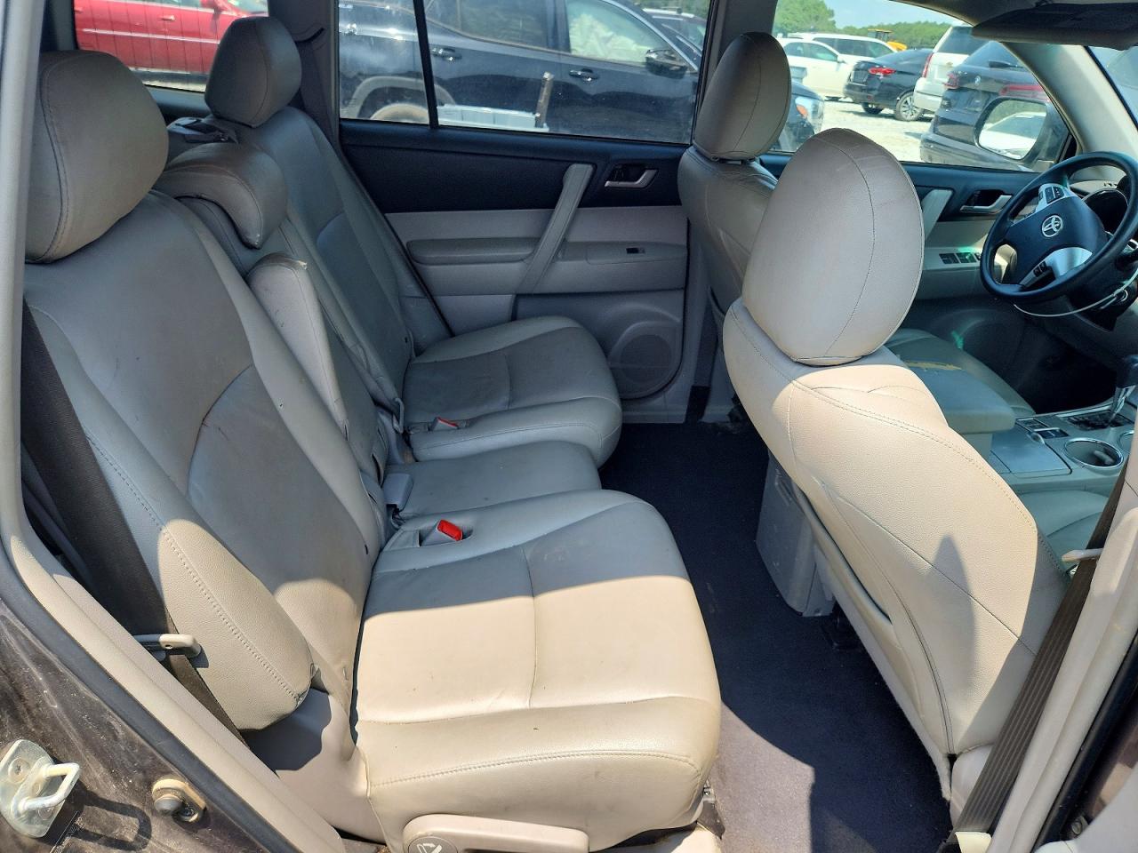 2012 Toyota Highlander Base Gray vin: 5TDZA3EH8CS022995