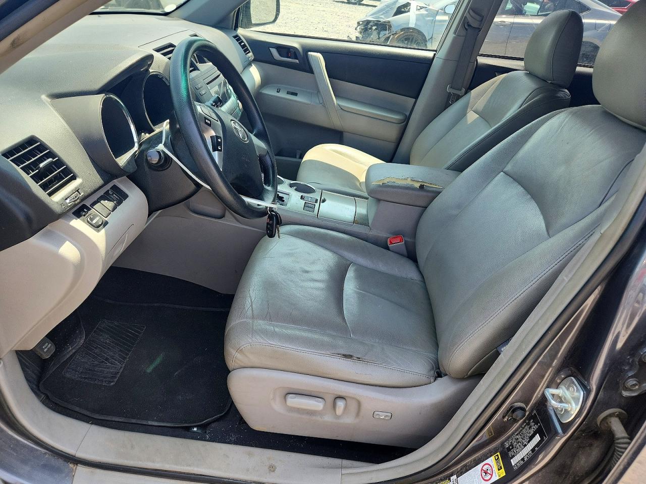 2012 Toyota Highlander Base Gray vin: 5TDZA3EH8CS022995