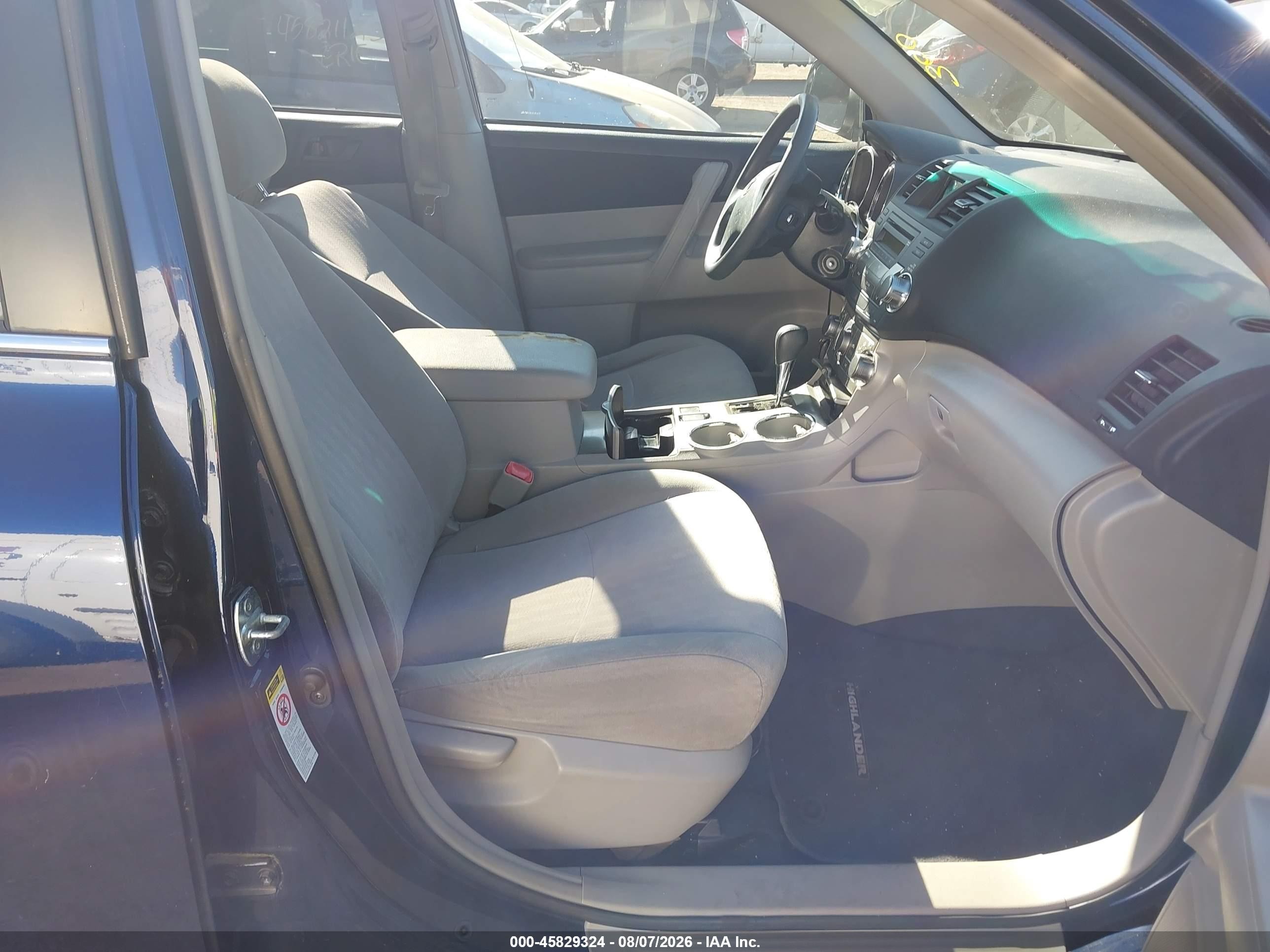 2012 Toyota Highlander   Blue vin: 5TDZA3EH8CS025184