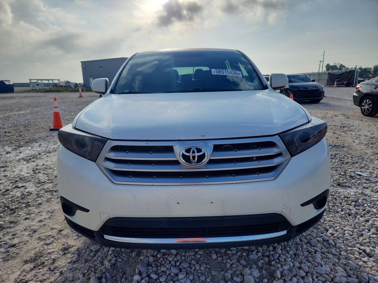 2012 Toyota Highlander Base White vin: 5TDZA3EH8CS026979