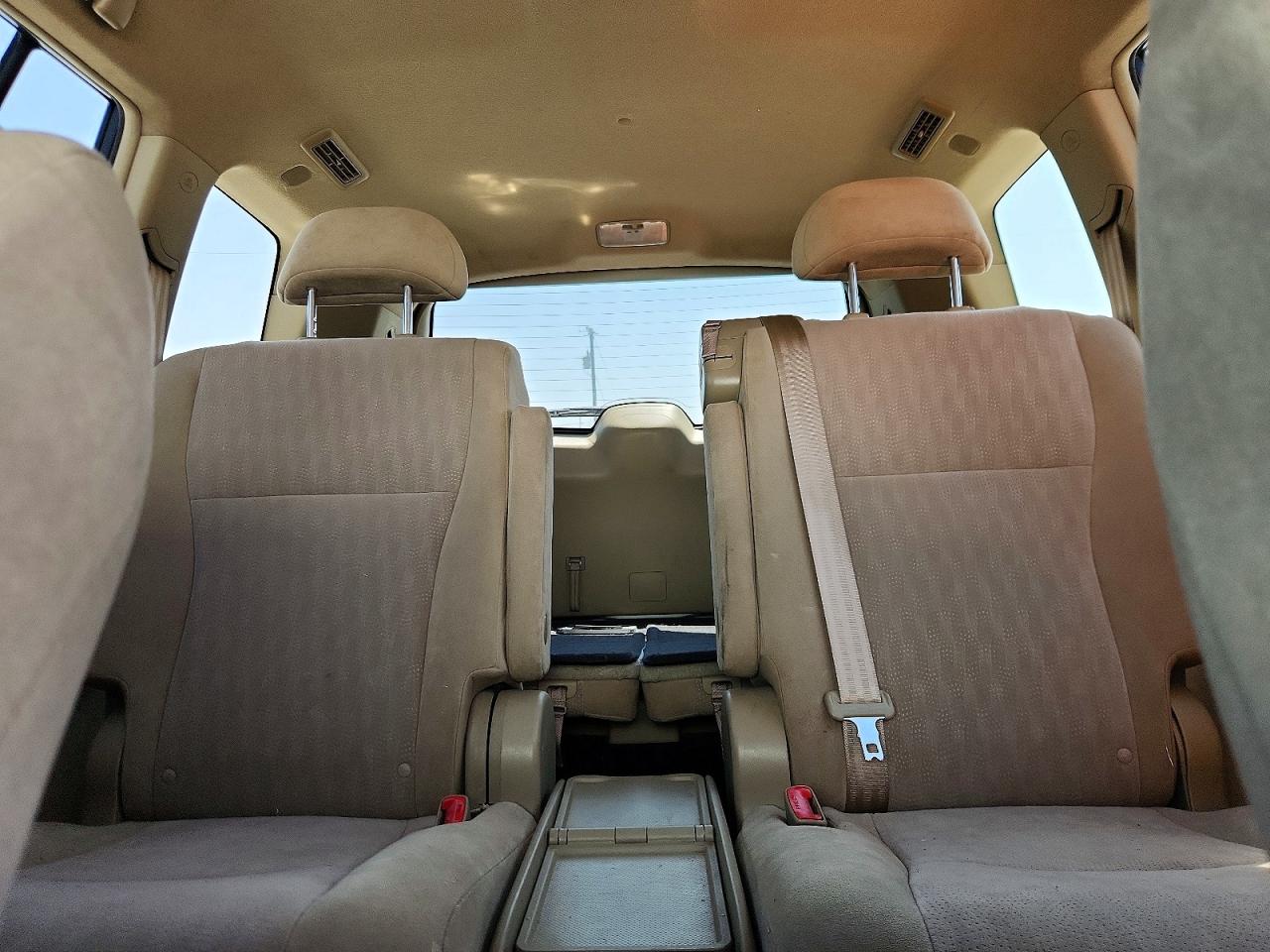2012 Toyota Highlander Base White vin: 5TDZA3EH8CS027114