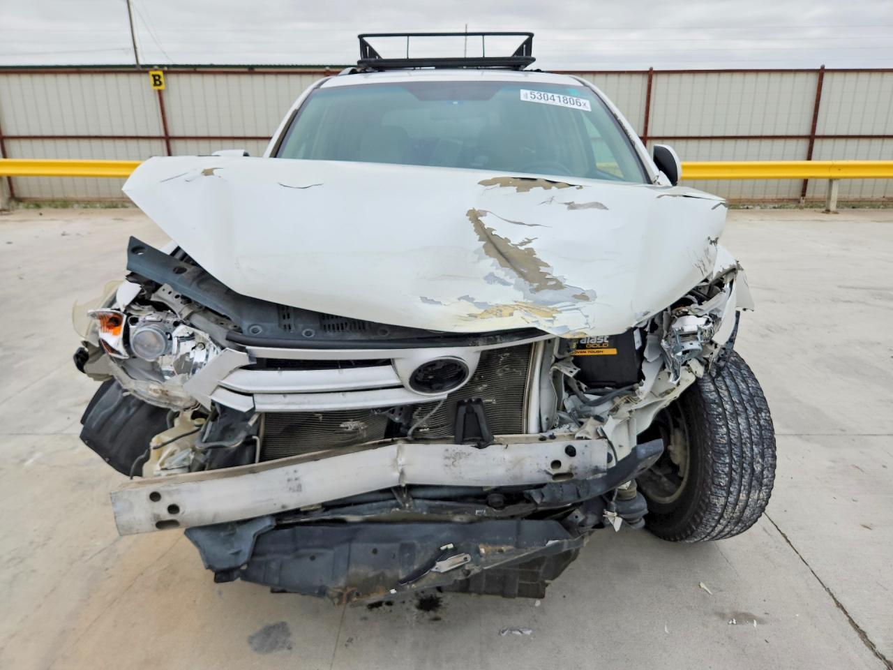 2013 Toyota Highlander Plus White vin: 5TDZA3EH8DS035196