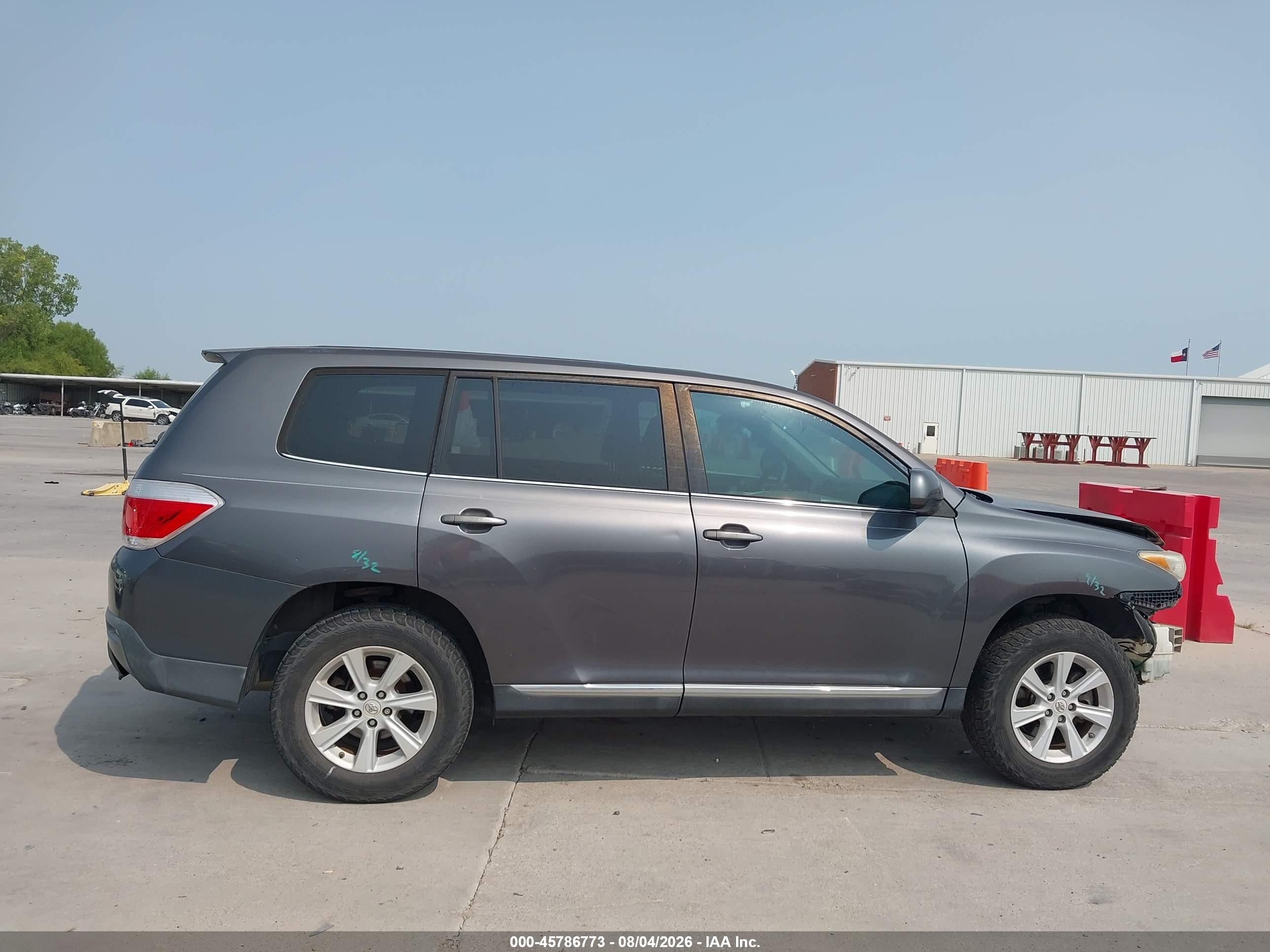 2013 Toyota Highlander Серый vin: 5TDZA3EH8DS035229