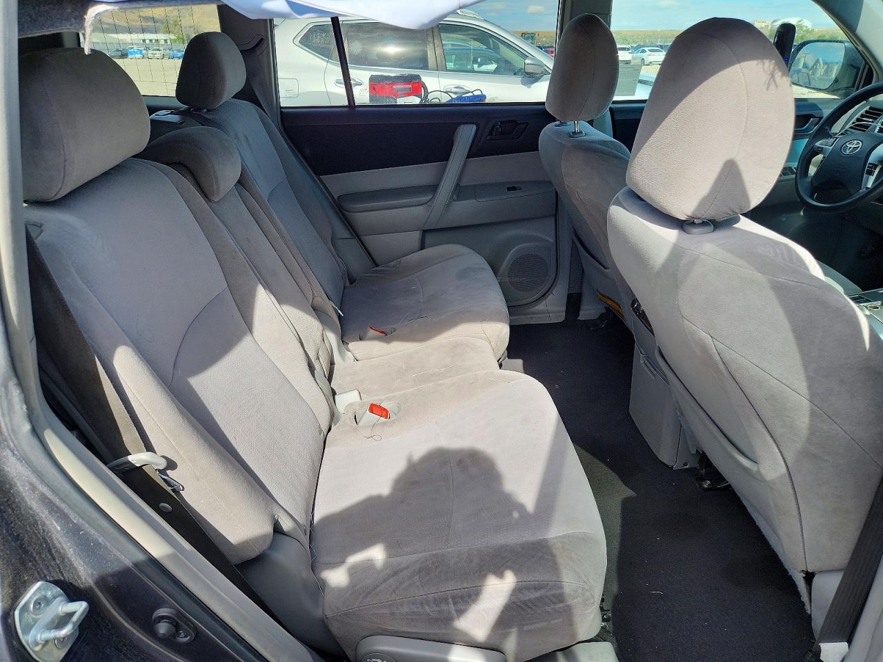 2013 Toyota Highlander Base Gray vin: 5TDZA3EH8DS035697