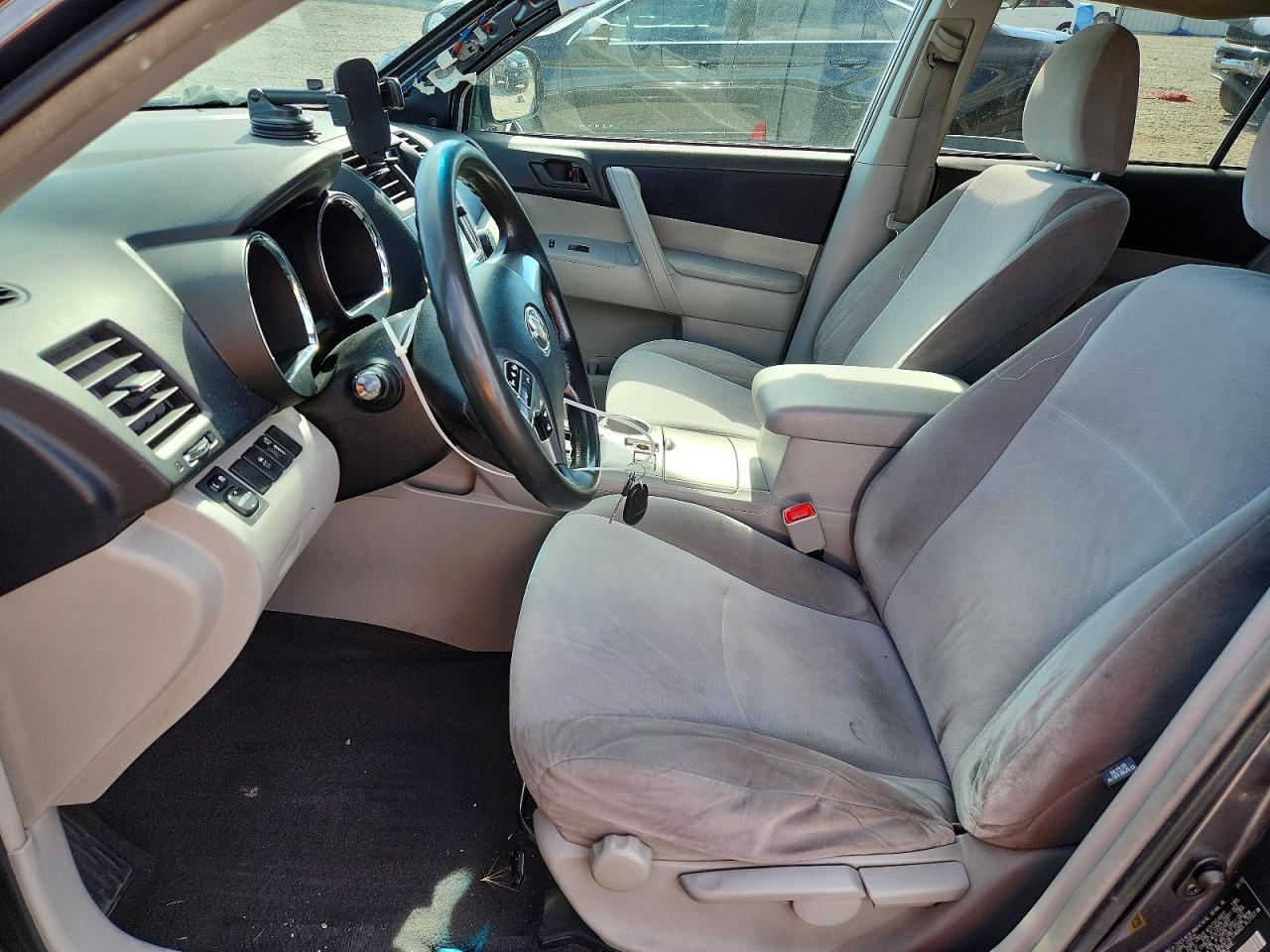 2013 Toyota Highlander Base Gray vin: 5TDZA3EH8DS035697