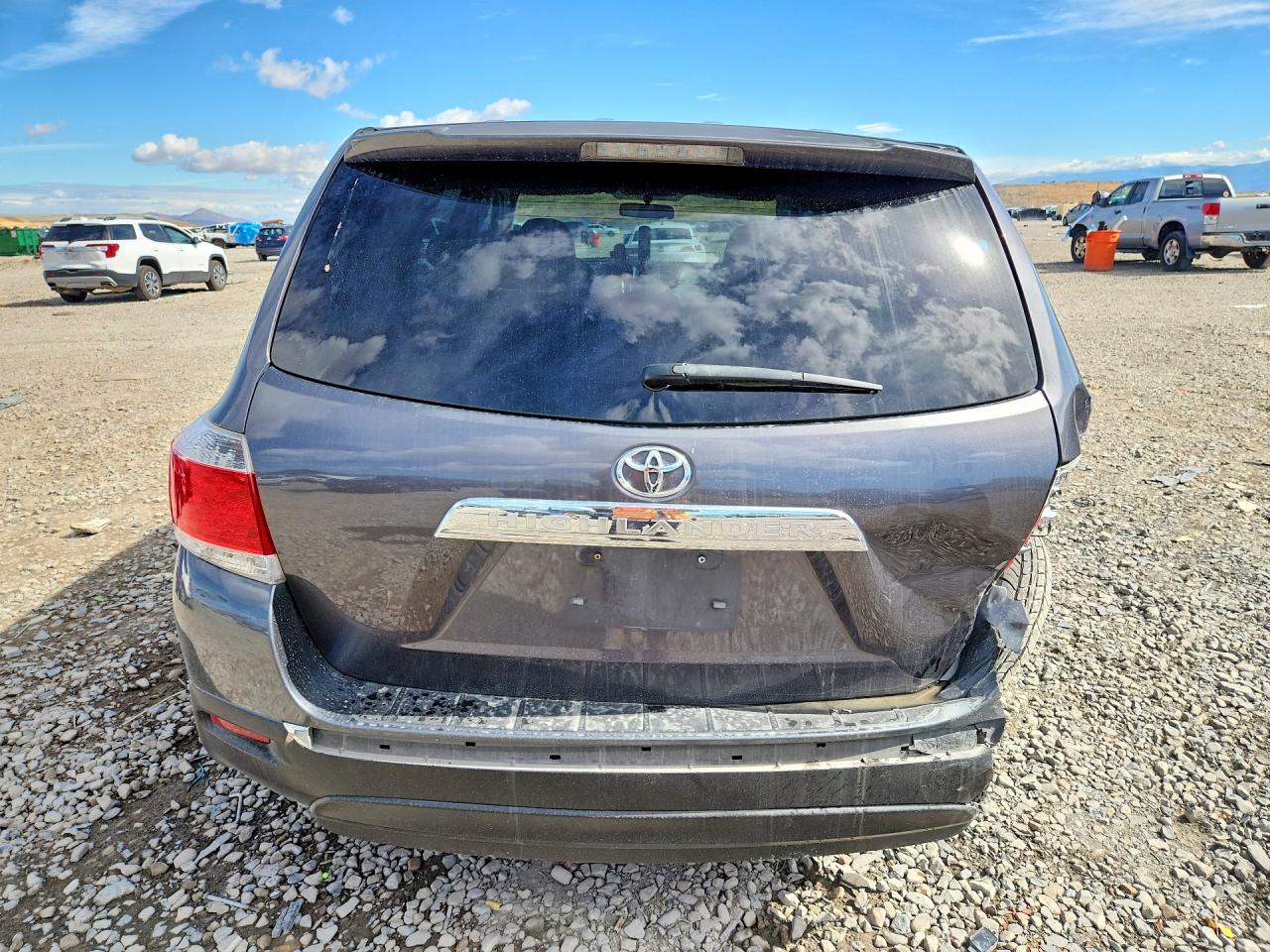 2013 Toyota Highlander Base Gray vin: 5TDZA3EH8DS035697
