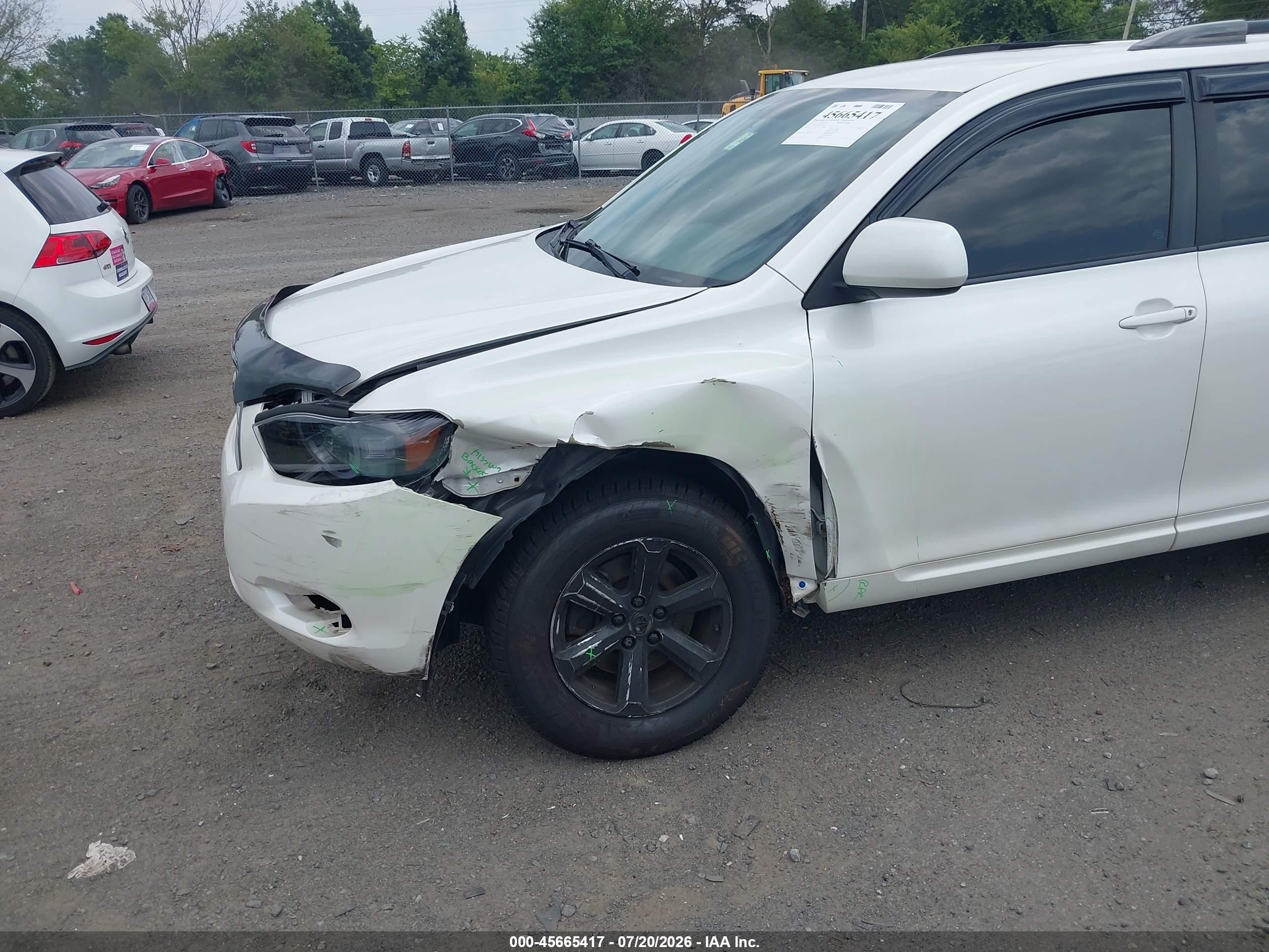 2010 Toyota Highlander   White vin: 5TDZA3EH9AS004650