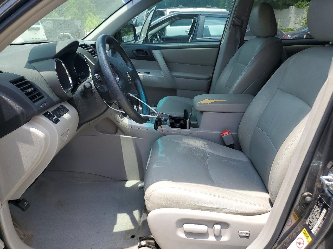 2010 Toyota Highlander Base Серый vin: 5TDZA3EH9AS005622