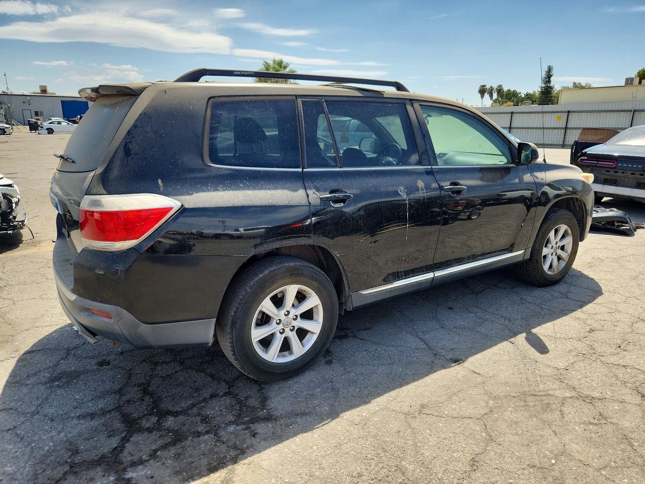 2012 Toyota Highlander Base Черный vin: 5TDZA3EH9CS020933