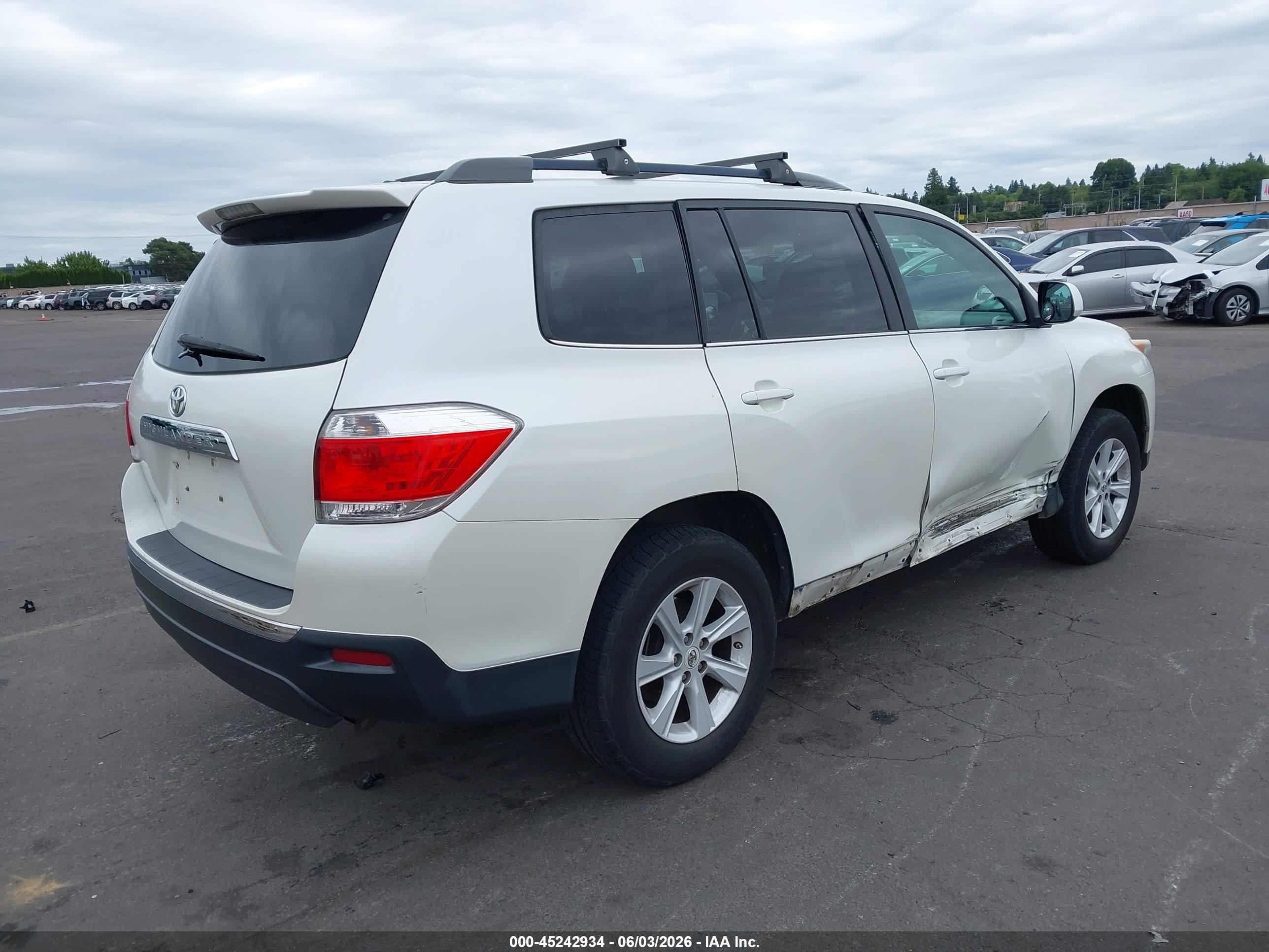 2012 Toyota Highlander Se White vin: 5TDZA3EH9CS021256