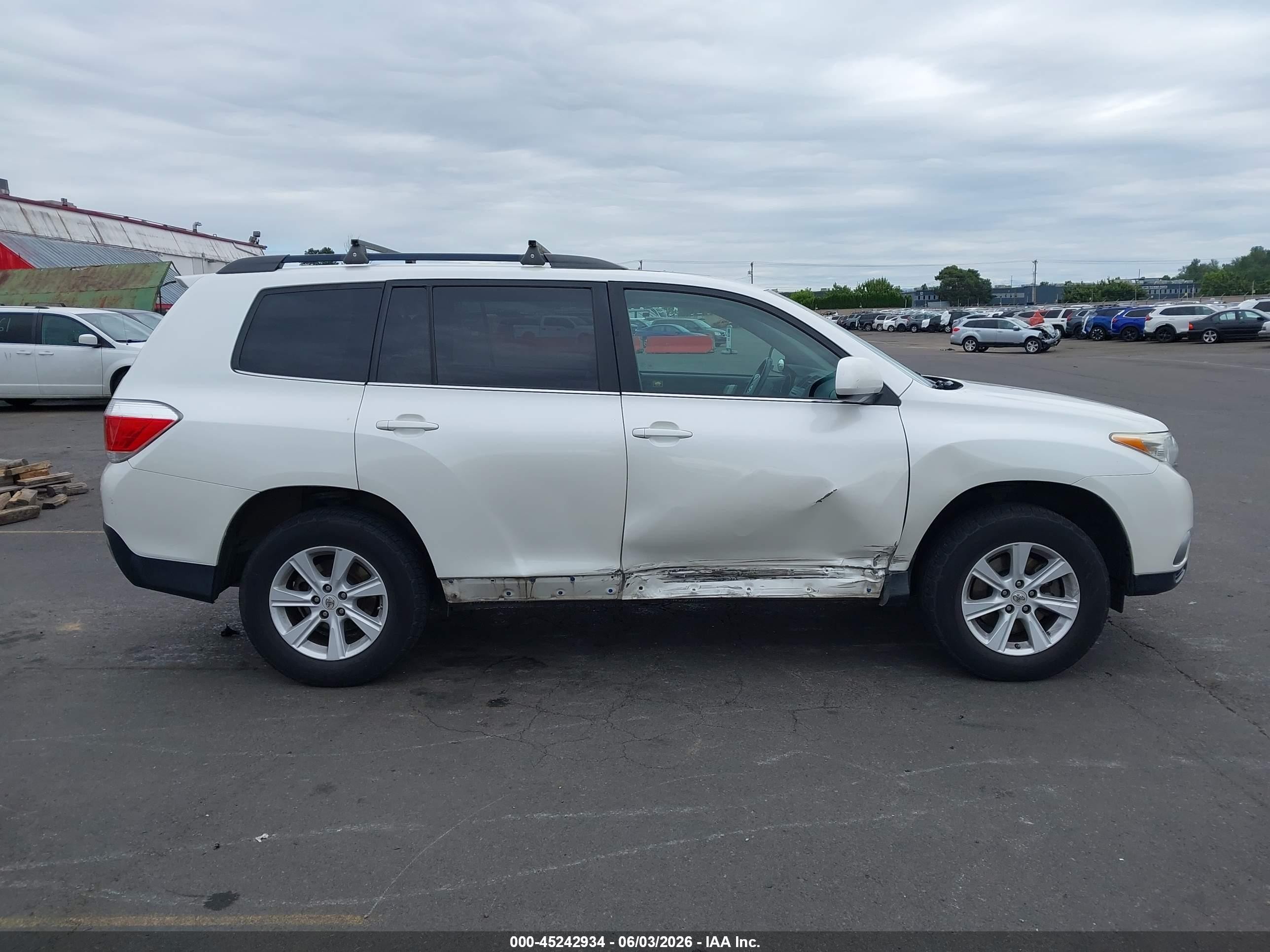 2012 Toyota Highlander Se White vin: 5TDZA3EH9CS021256