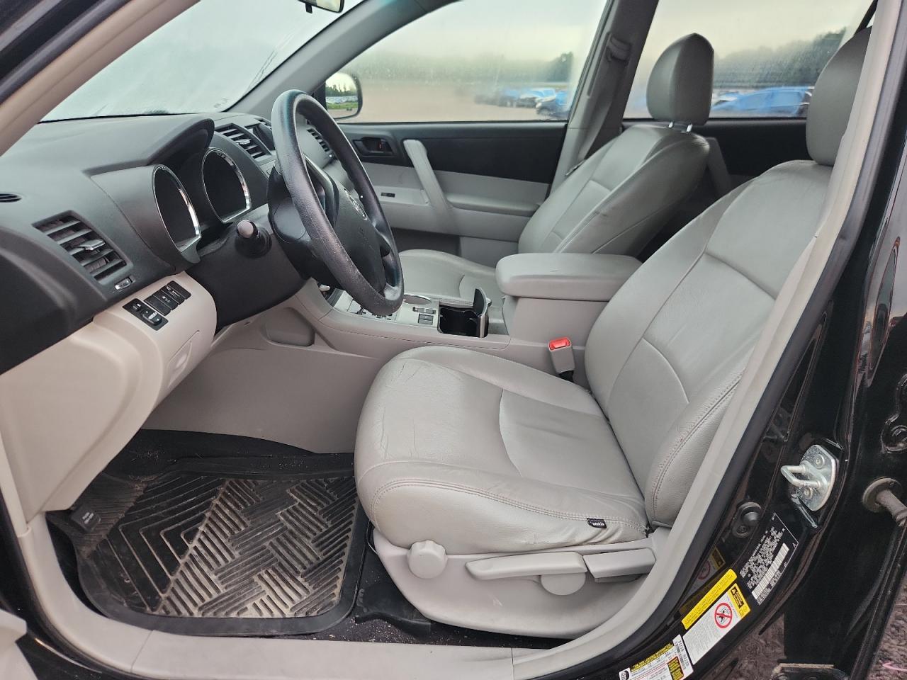 2012 Toyota Highlander Base Черный vin: 5TDZA3EHXCS017605