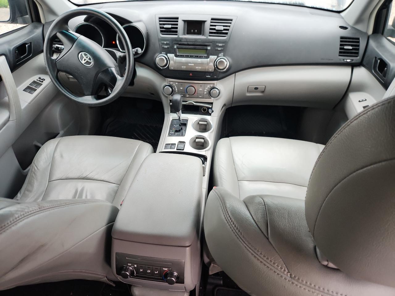 2012 Toyota Highlander Base Черный vin: 5TDZA3EHXCS017605