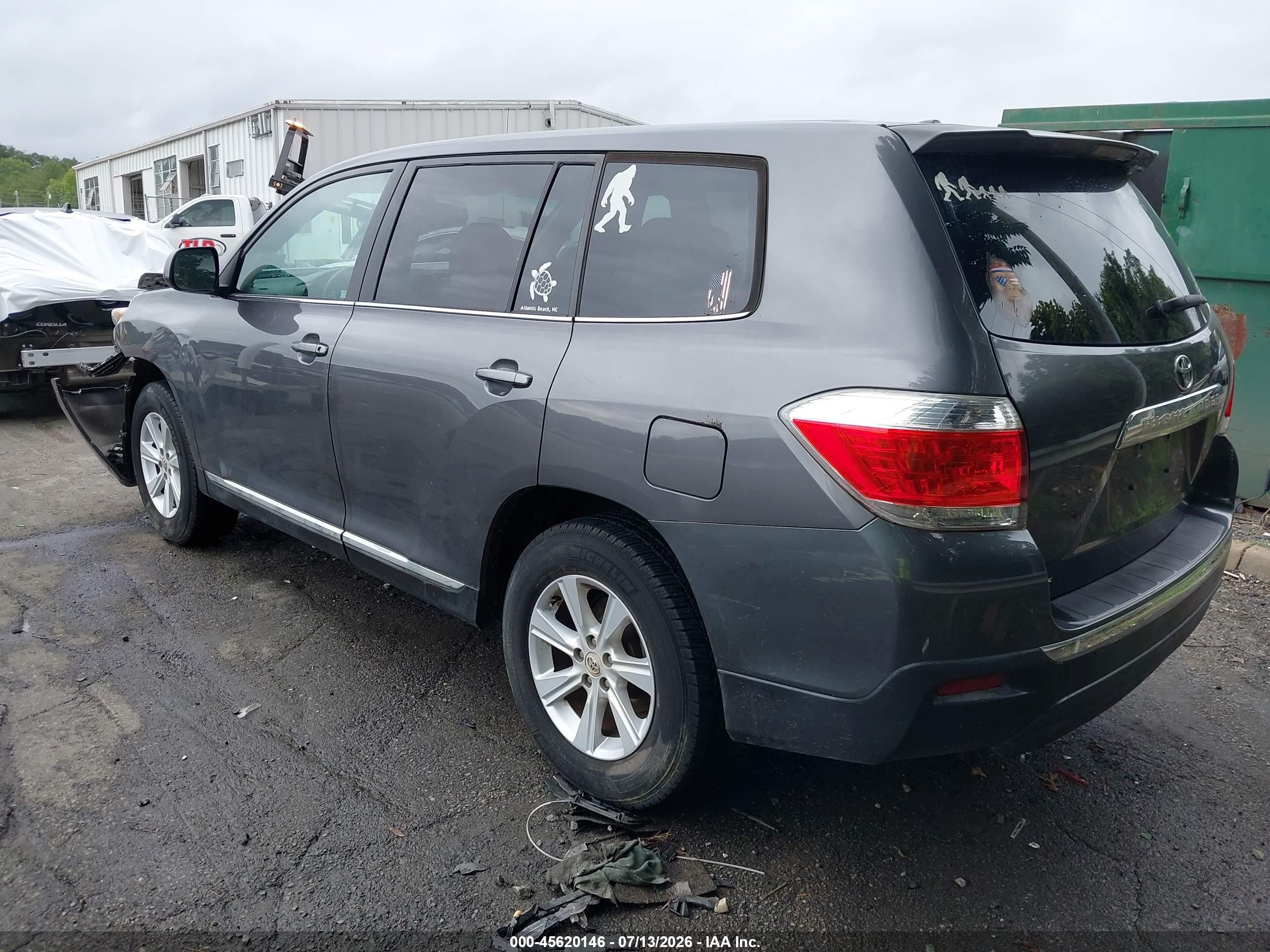 2012 Toyota Highlander   Silver vin: 5TDZA3EHXCS022416
