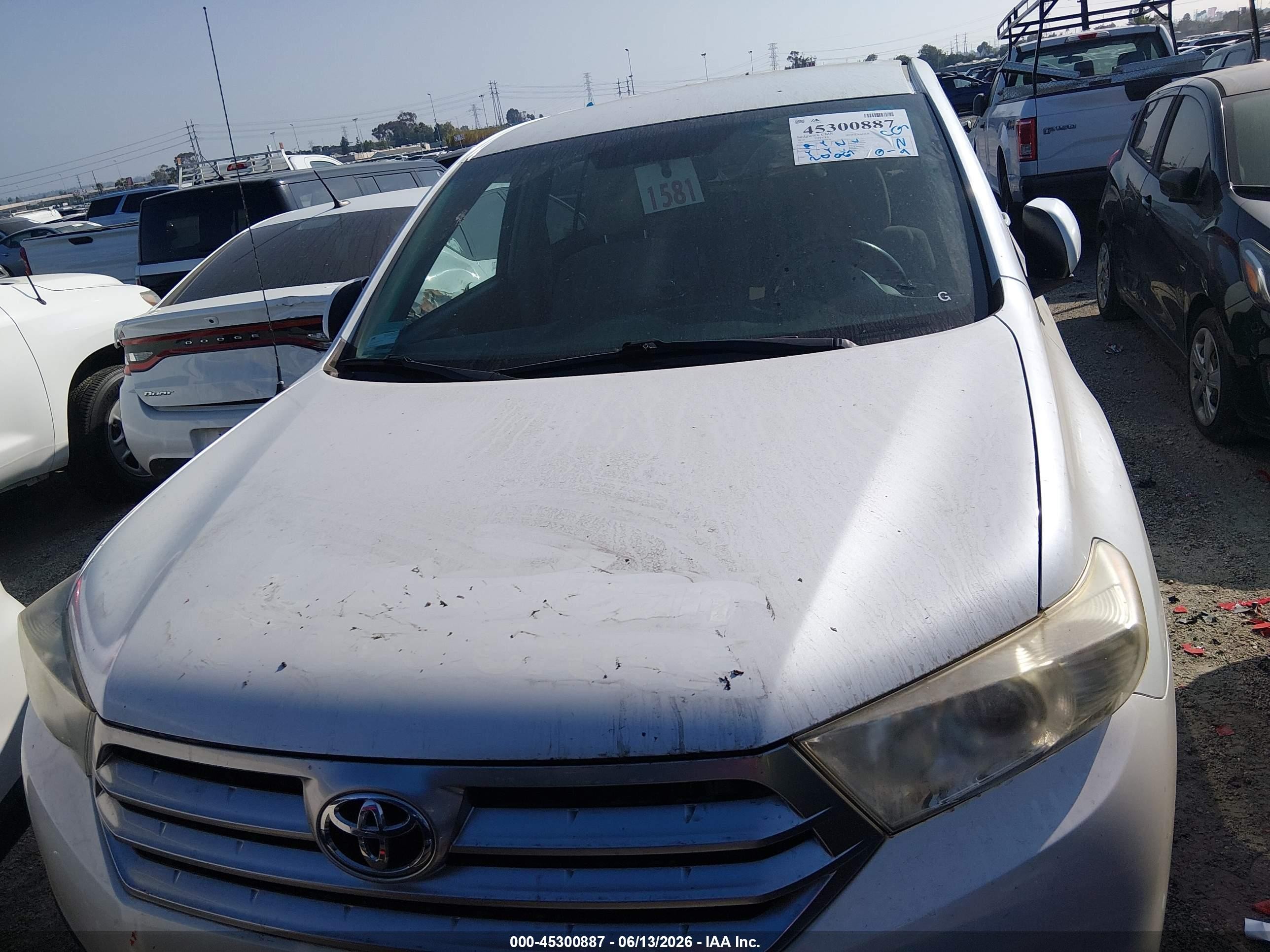 2012 Toyota Highlander Белый vin: 5TDZA3EHXCS022478