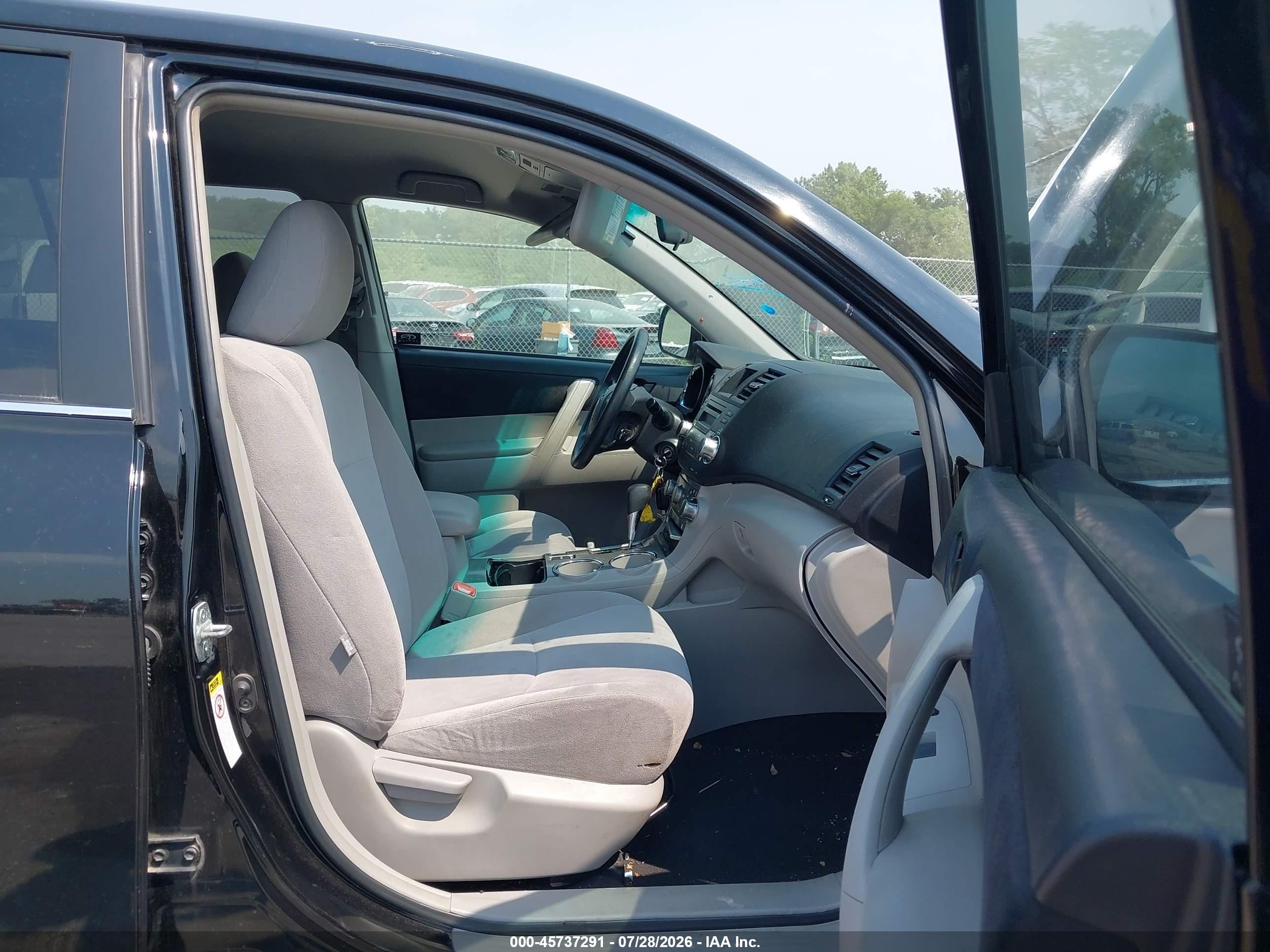 2012 Toyota Highlander   Black vin: 5TDZA3EHXCS025848
