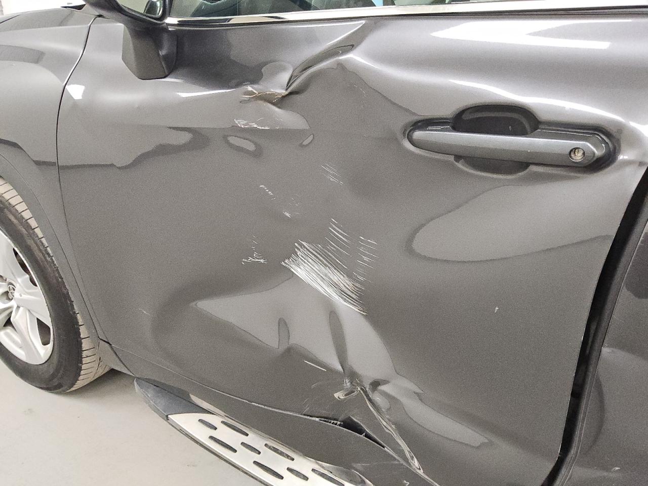 2022 Toyota Highlander Hybrid Le Серый vin: 5TDZARAH5NS515707 Damage: Left Front Door, Dent(S) W/ Paint Dmg, > 12 Inches