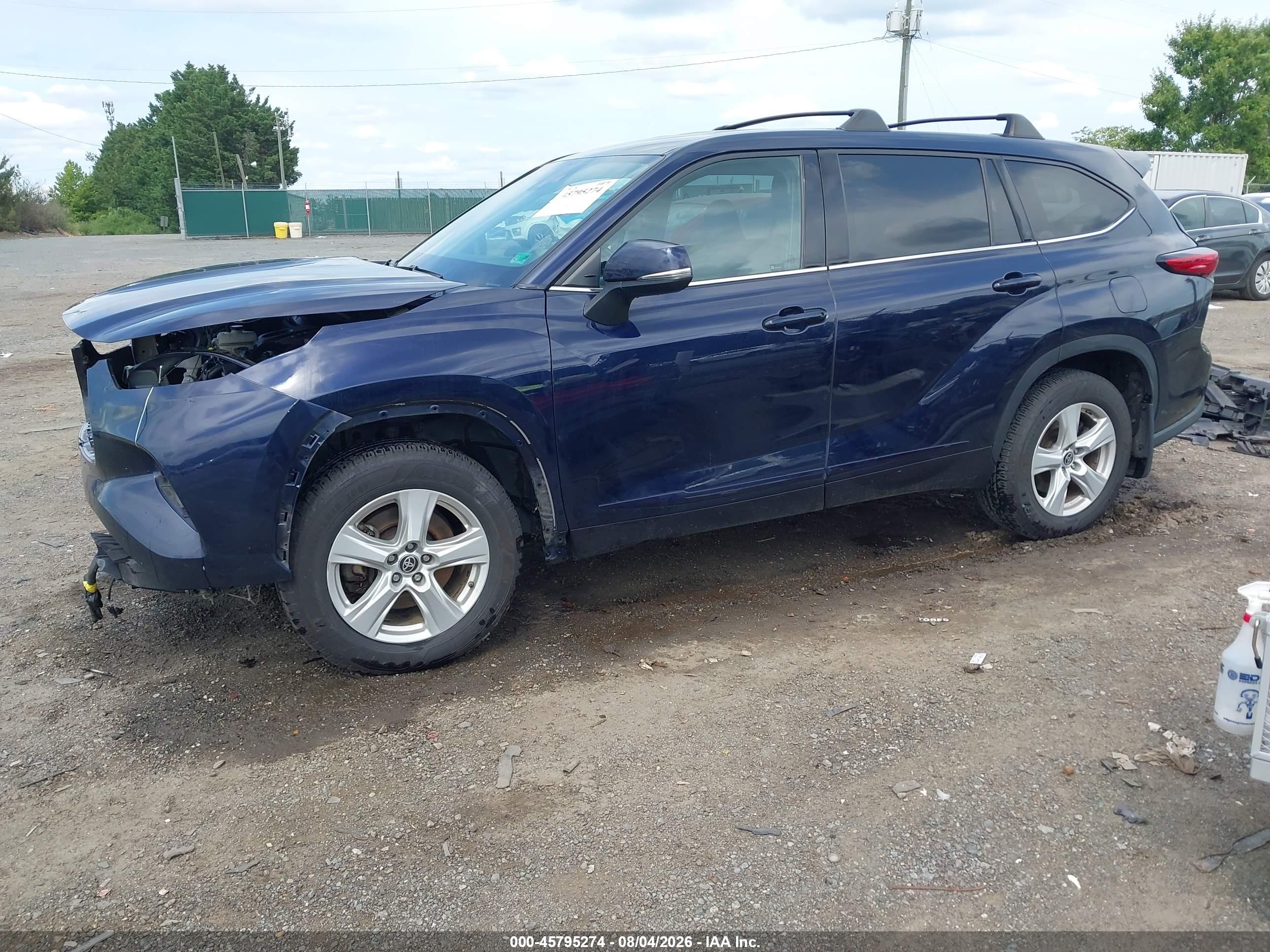 2022 Toyota Highlander Hybrid Le Blue vin: 5TDZARAH7NS517359
