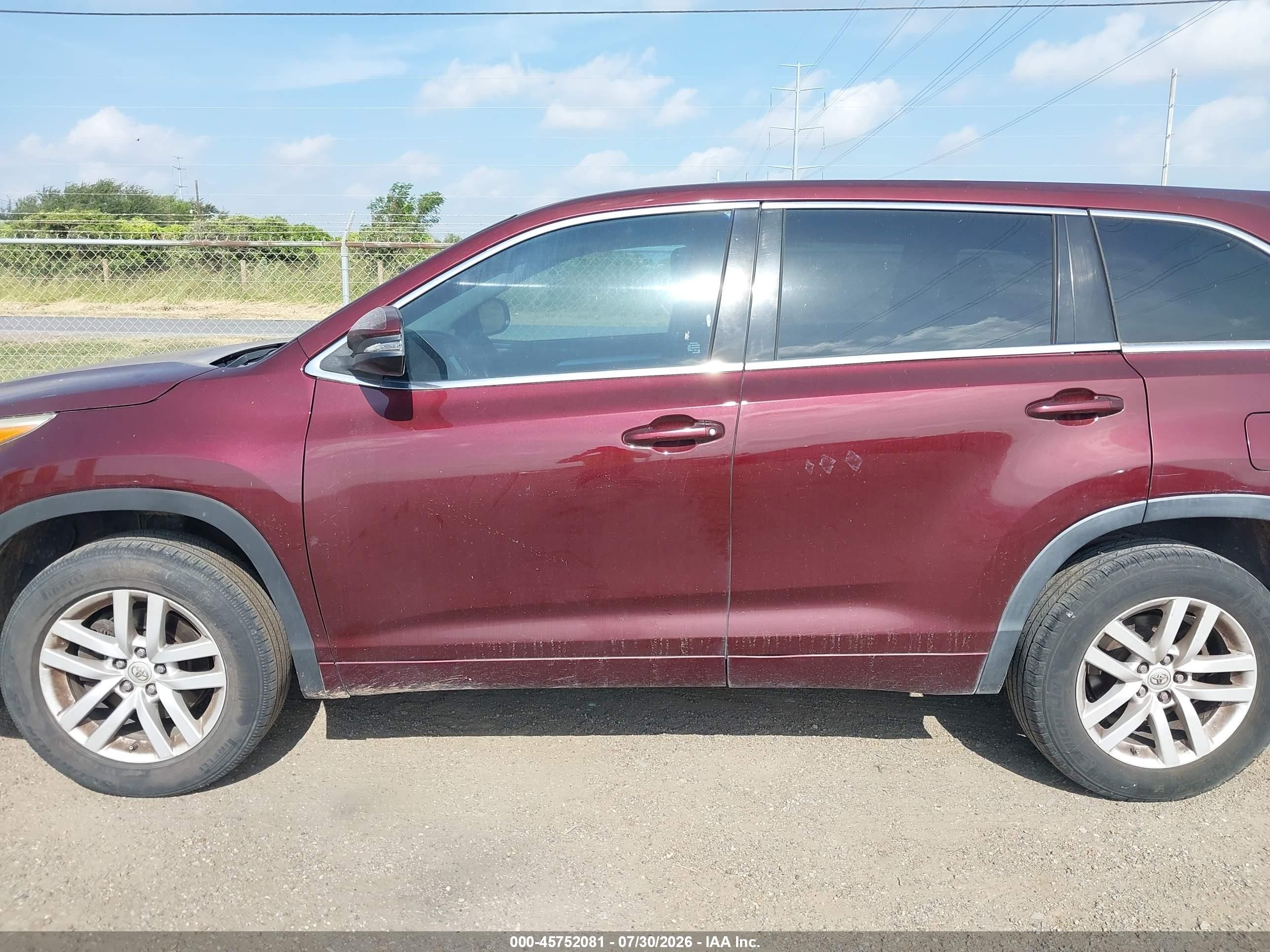 2015 Toyota Highlander Le Maroon vin: 5TDZARFH0FS015478