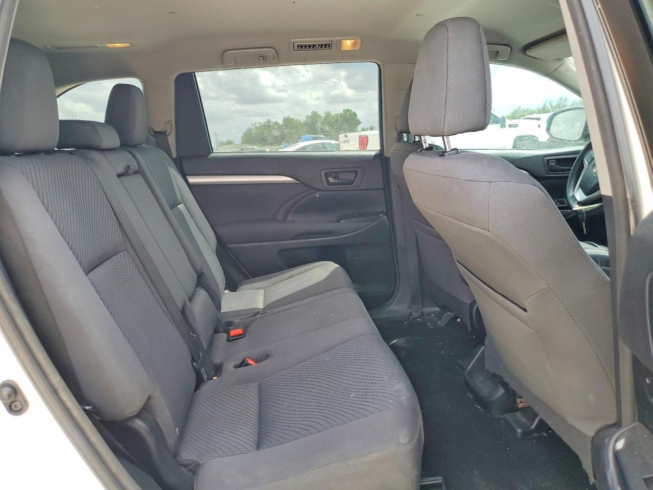 2014 Toyota Highlander Le Белый vin: 5TDZARFH1ES005010