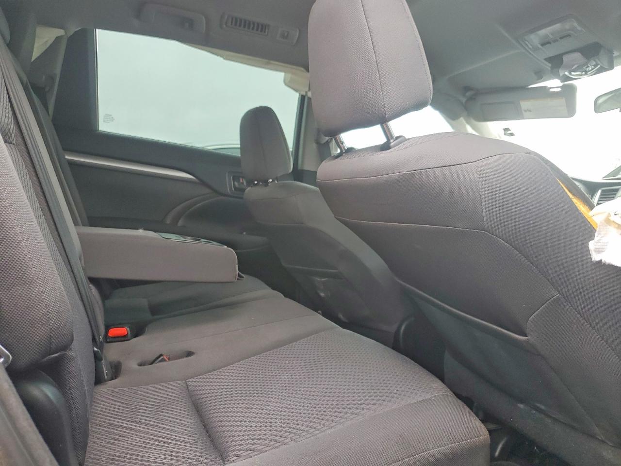 2014 Toyota Highlander Le Silver vin: 5TDZARFH1ES006061