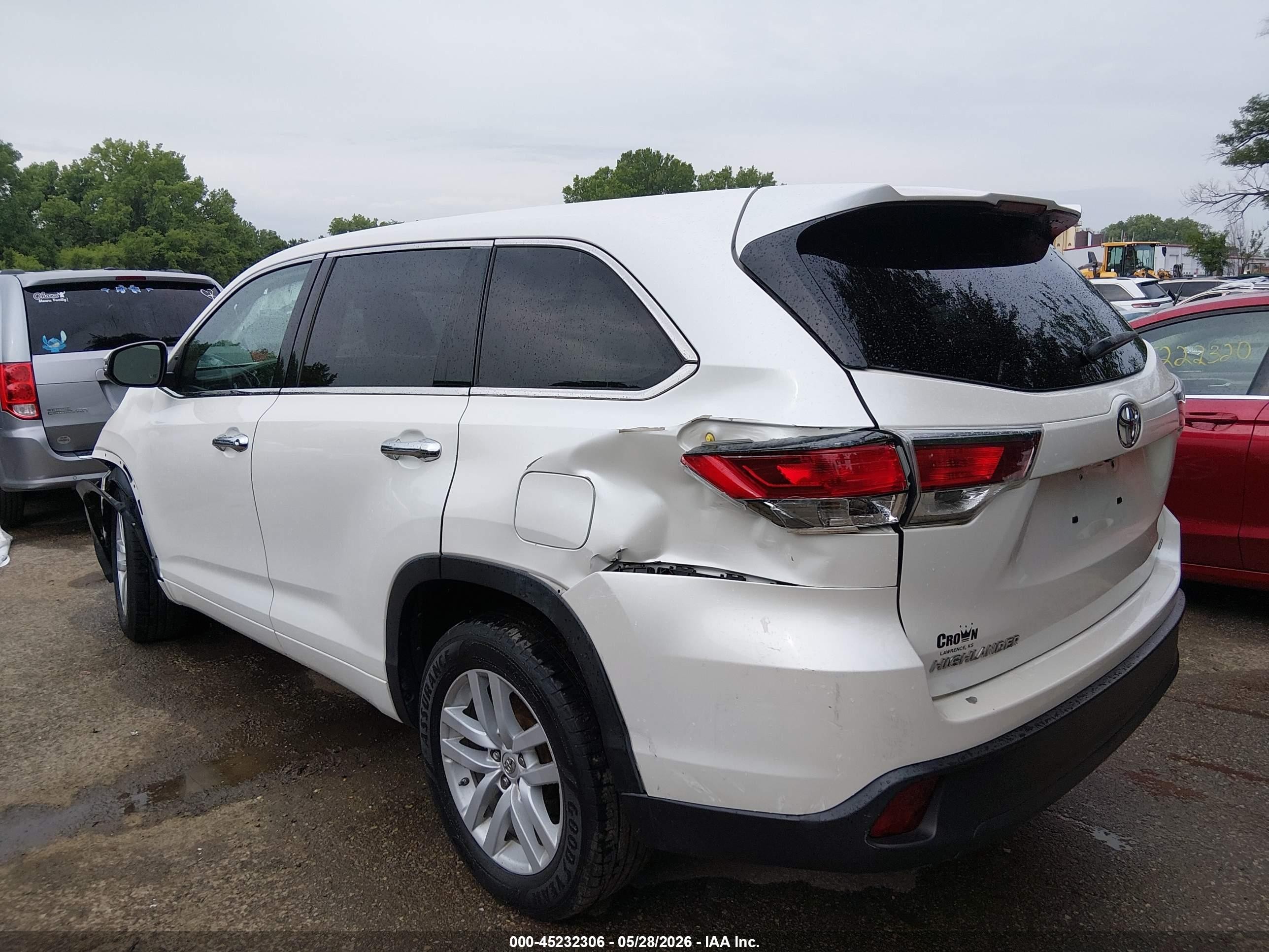 2015 Toyota Highlander Le White vin: 5TDZARFH1FS013478