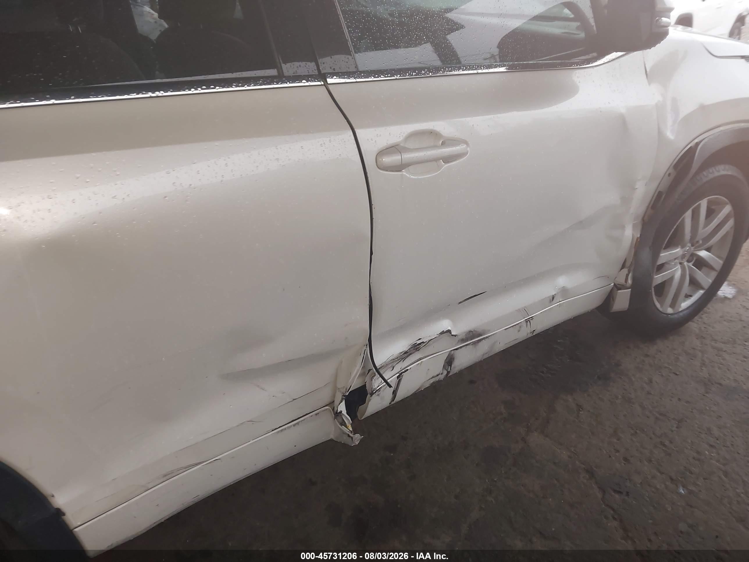 2015 Toyota Highlander Le Белый vin: 5TDZARFH2FS009505