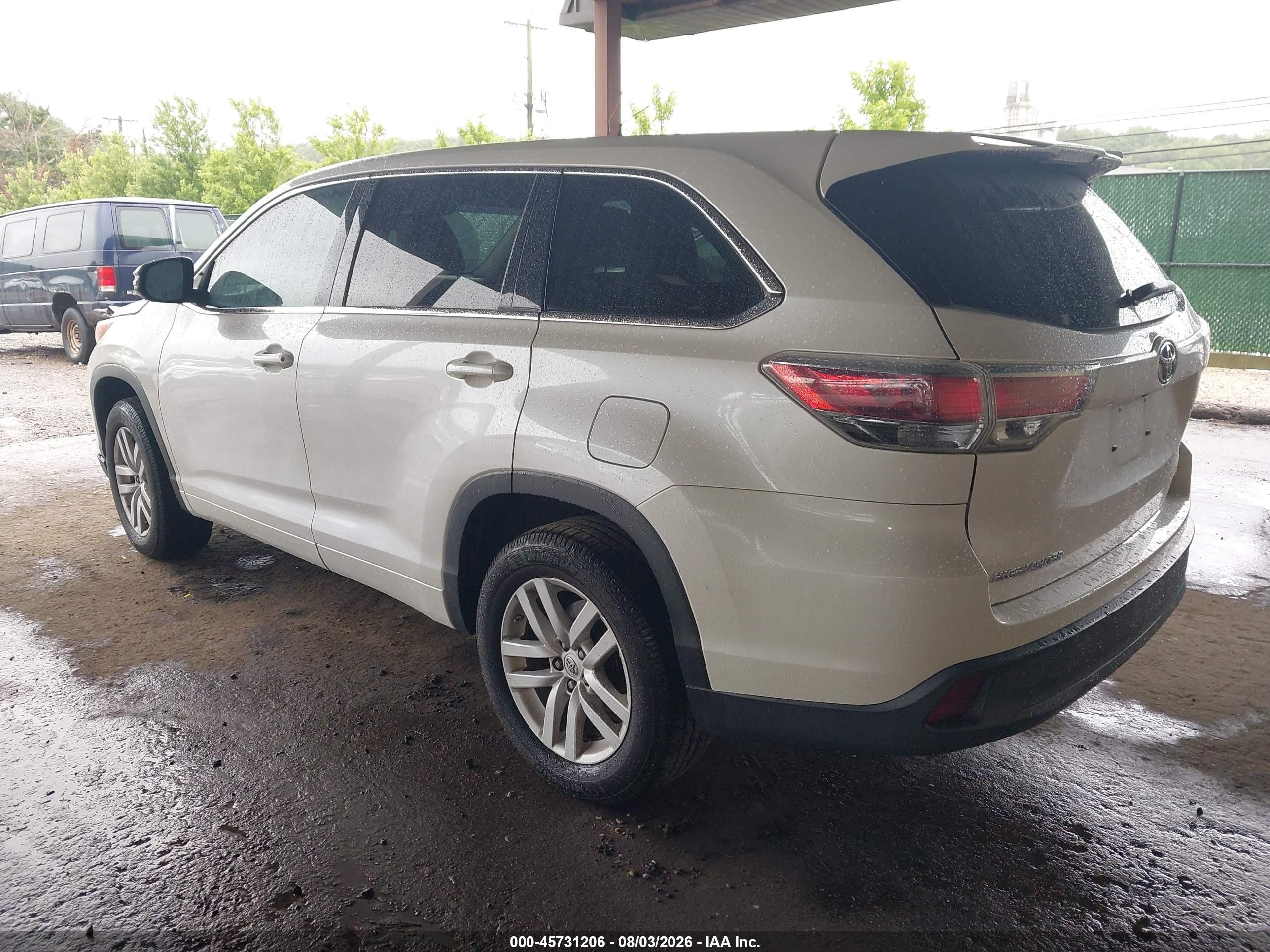 2015 Toyota Highlander Le Белый vin: 5TDZARFH2FS009505