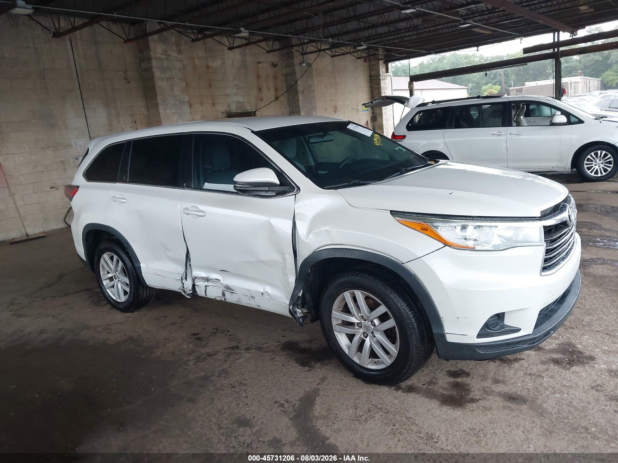 2015 Toyota Highlander Le Белый vin: 5TDZARFH2FS009505