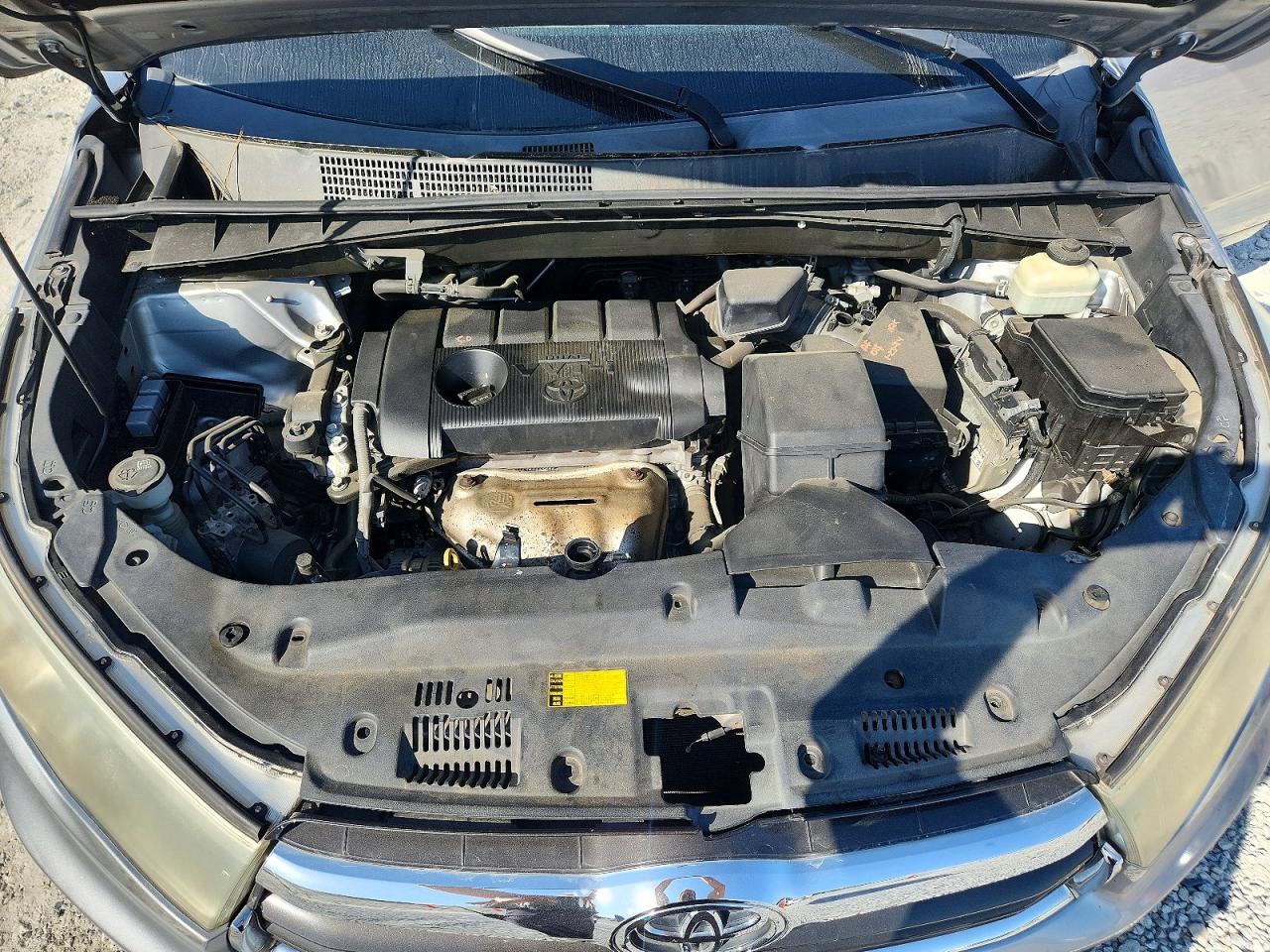 2015 Toyota Highlander Серебряный vin: 5TDZARFH3FS016544