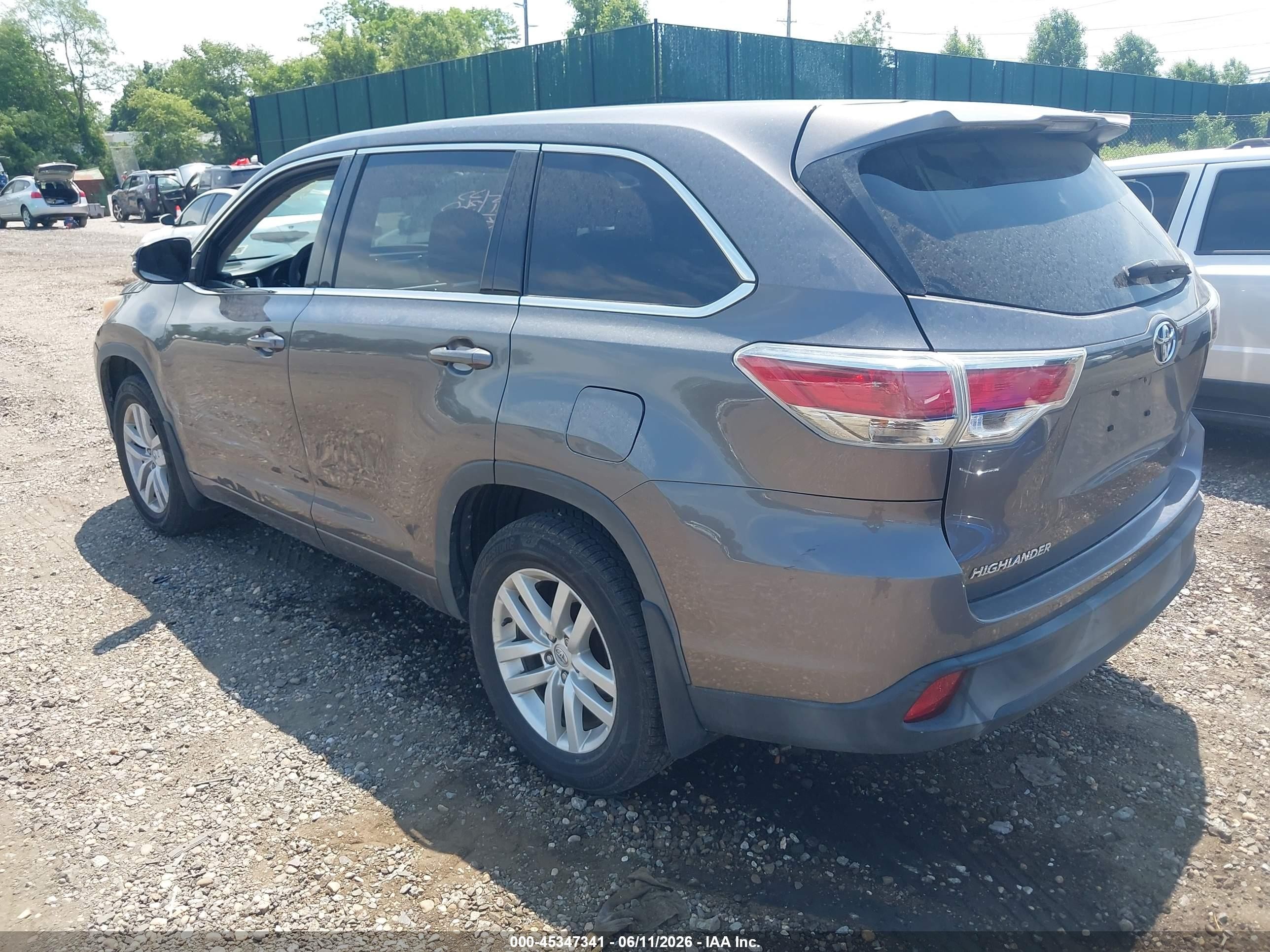 2014 Toyota Highlander Le Gray vin: 5TDZARFH5ES007391