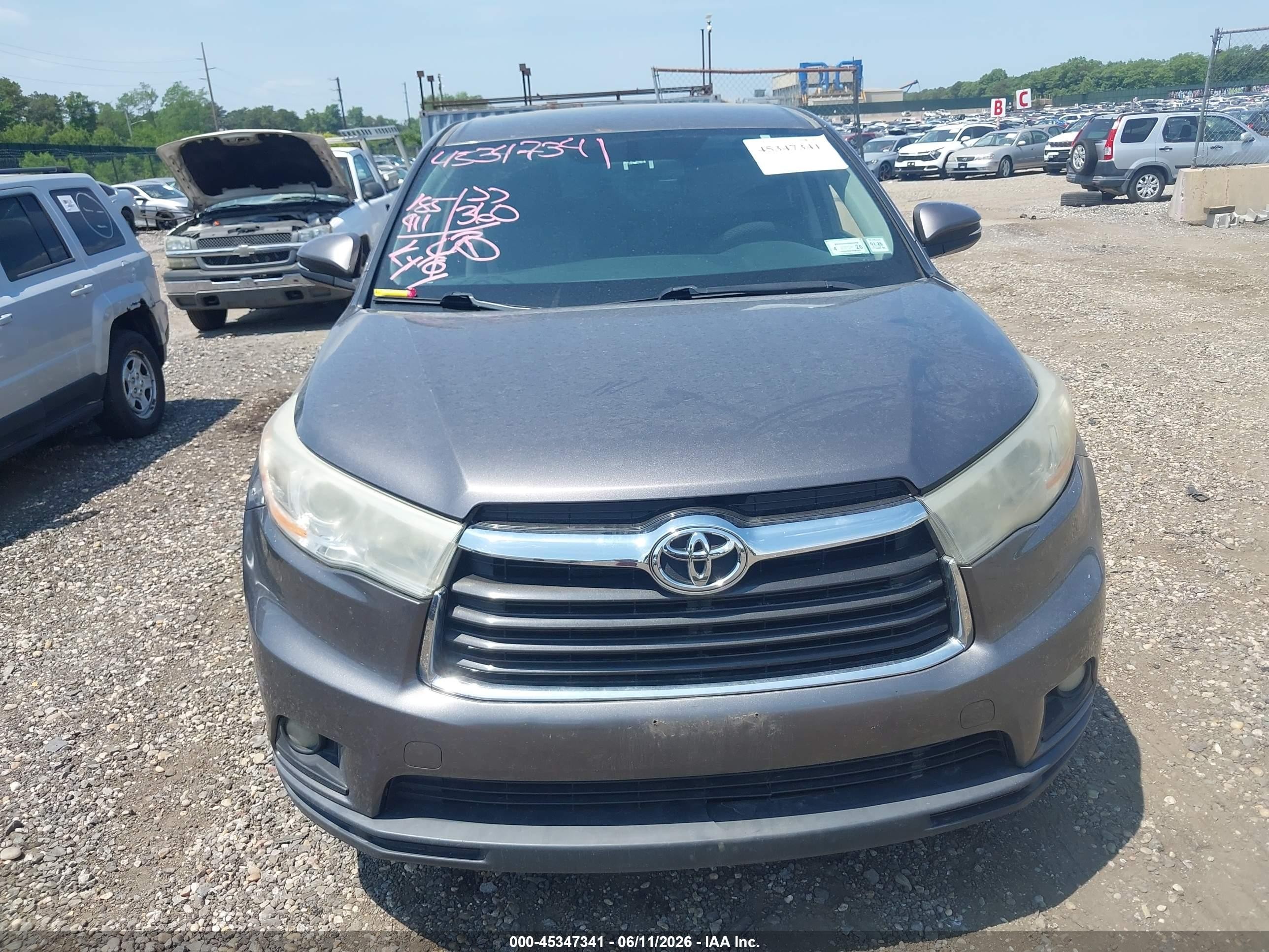 2014 Toyota Highlander Le Gray vin: 5TDZARFH5ES007391