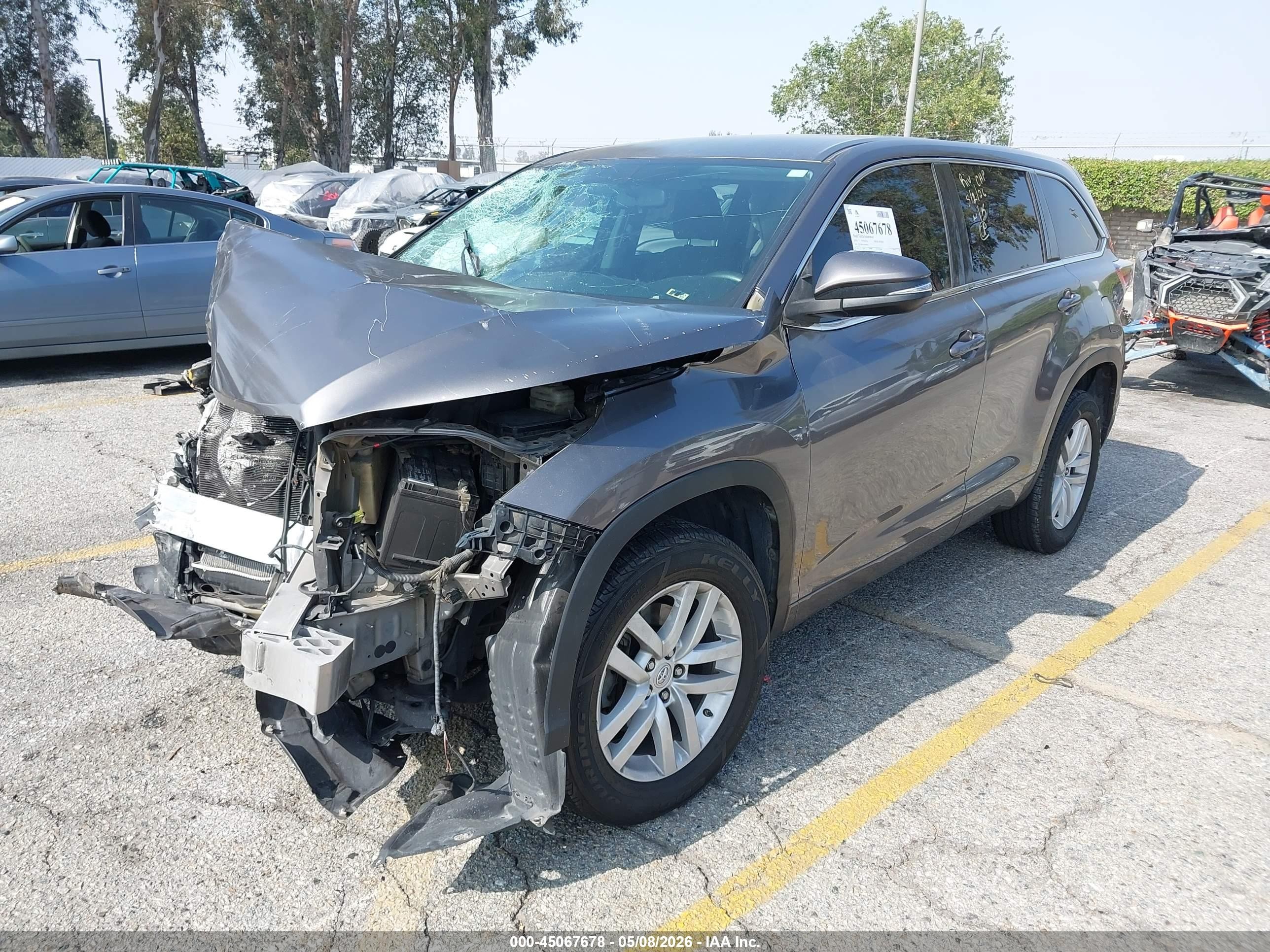 2014 Toyota Highlander Le Gray vin: 5TDZARFH5ES009027