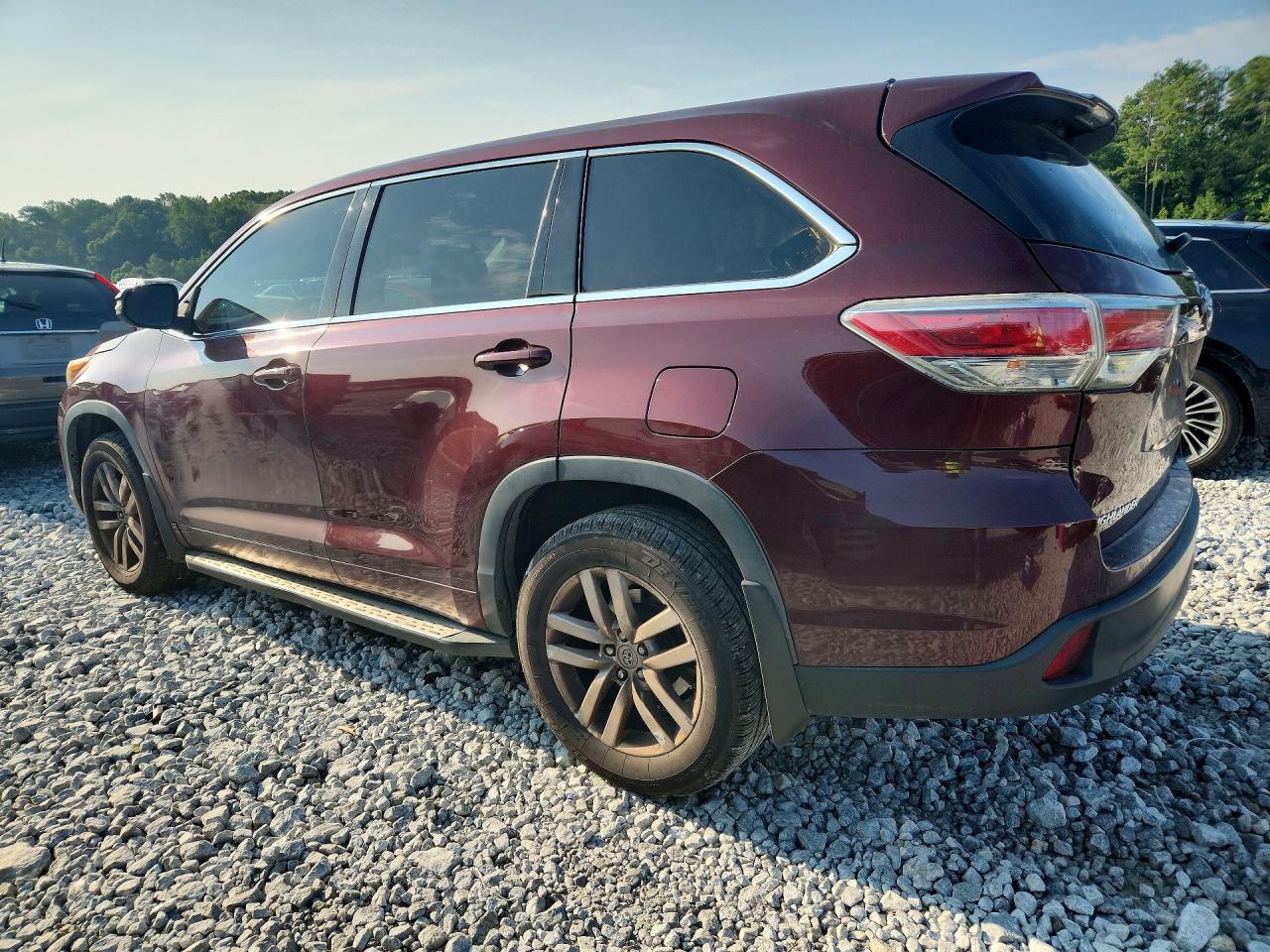 2014 Toyota Highlander Le Burgundy vin: 5TDZARFH6ES004287
